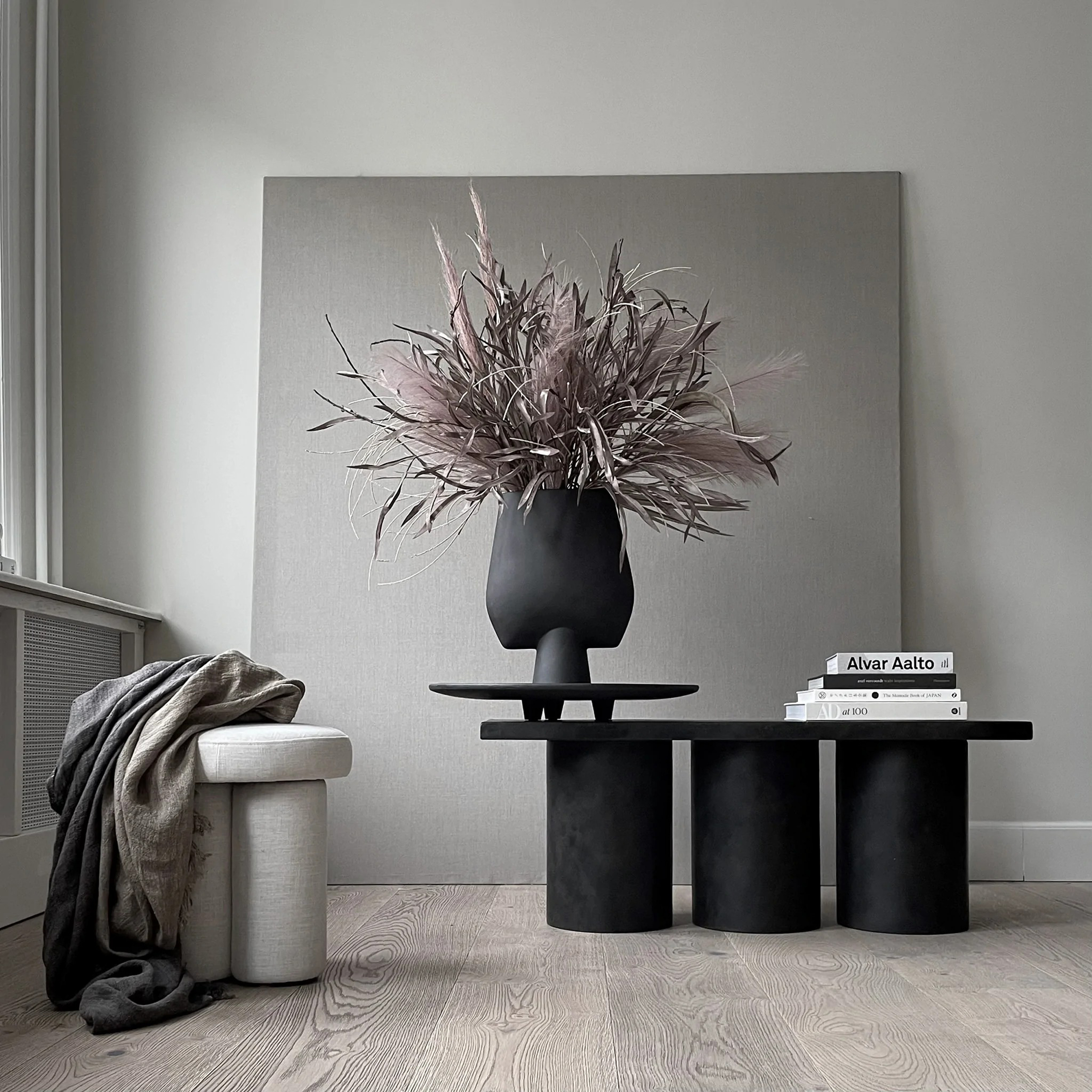 北欧 白スツール Big Foot Stool, Linen White 北欧 白スツール Big