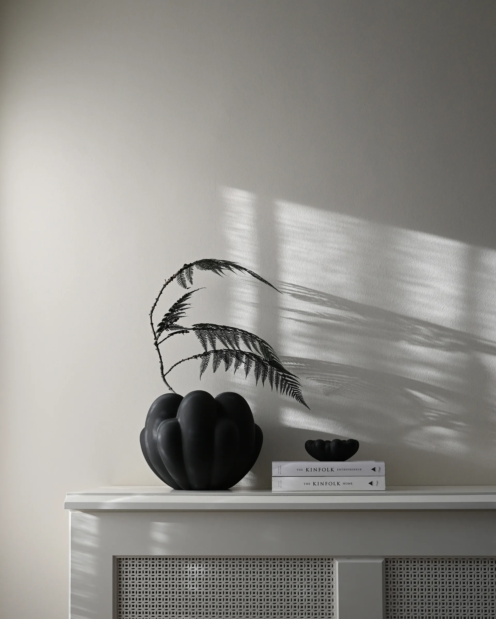 Bloom ベース Petit 22.5x24 cm, Black 101 Copenhagen