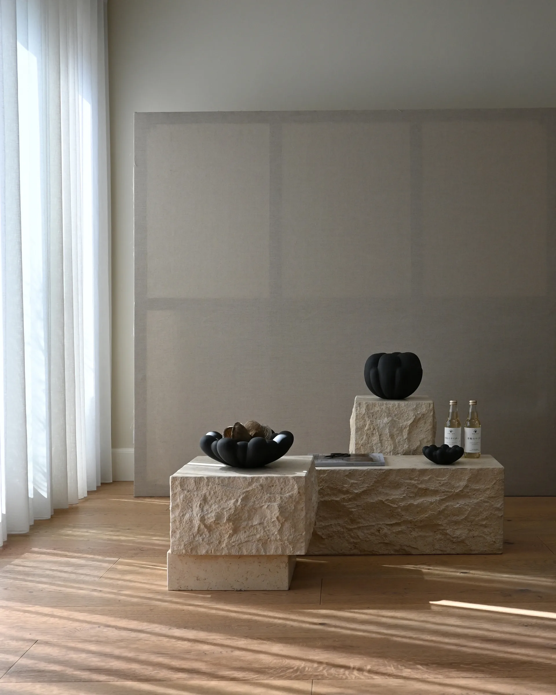 Temple サイドテーブル low 42x40 cm, Chrome-limestone 101 Copenhagen