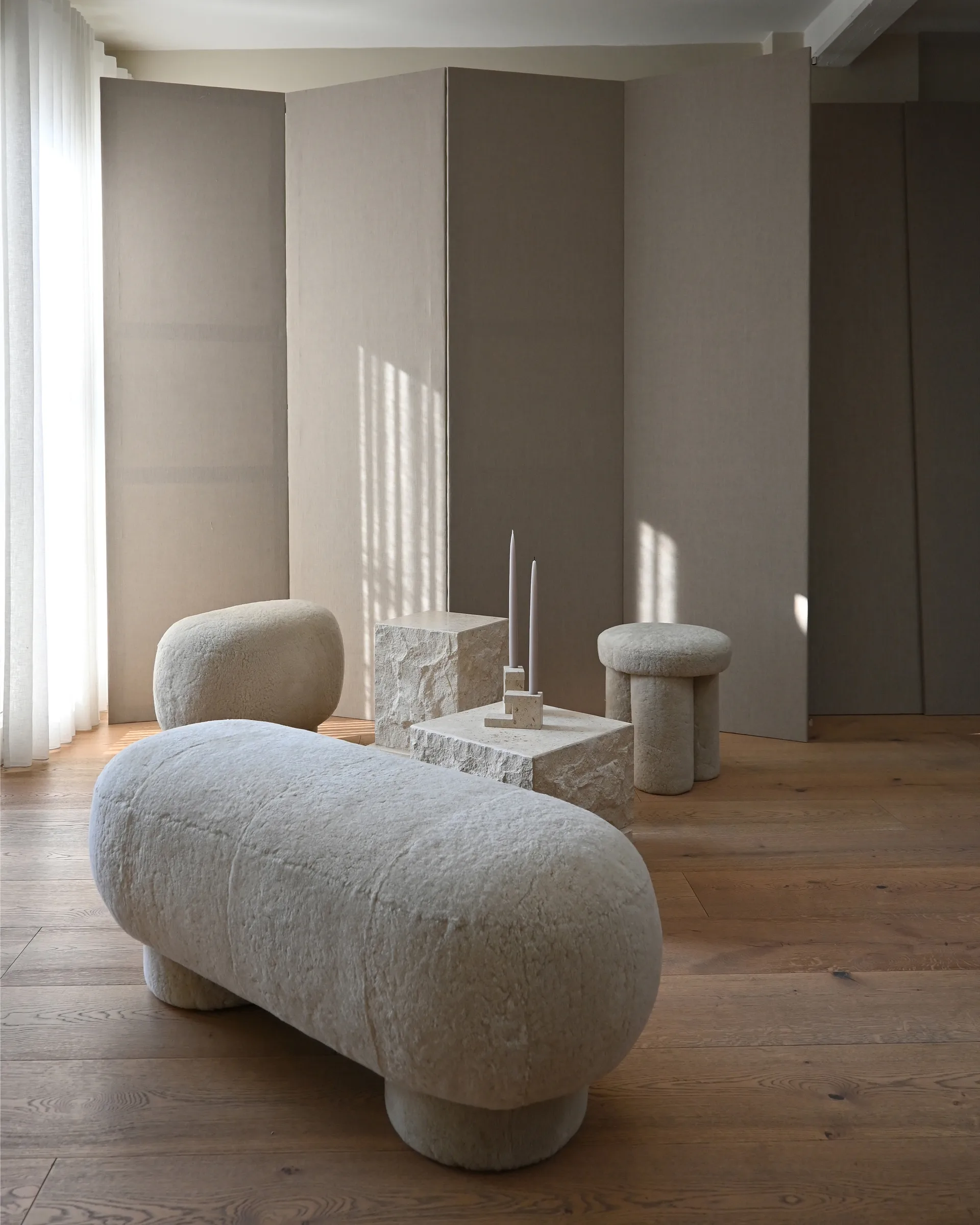 Temple サイドテーブル low 42x40 cm, Chrome-limestone 101 Copenhagen