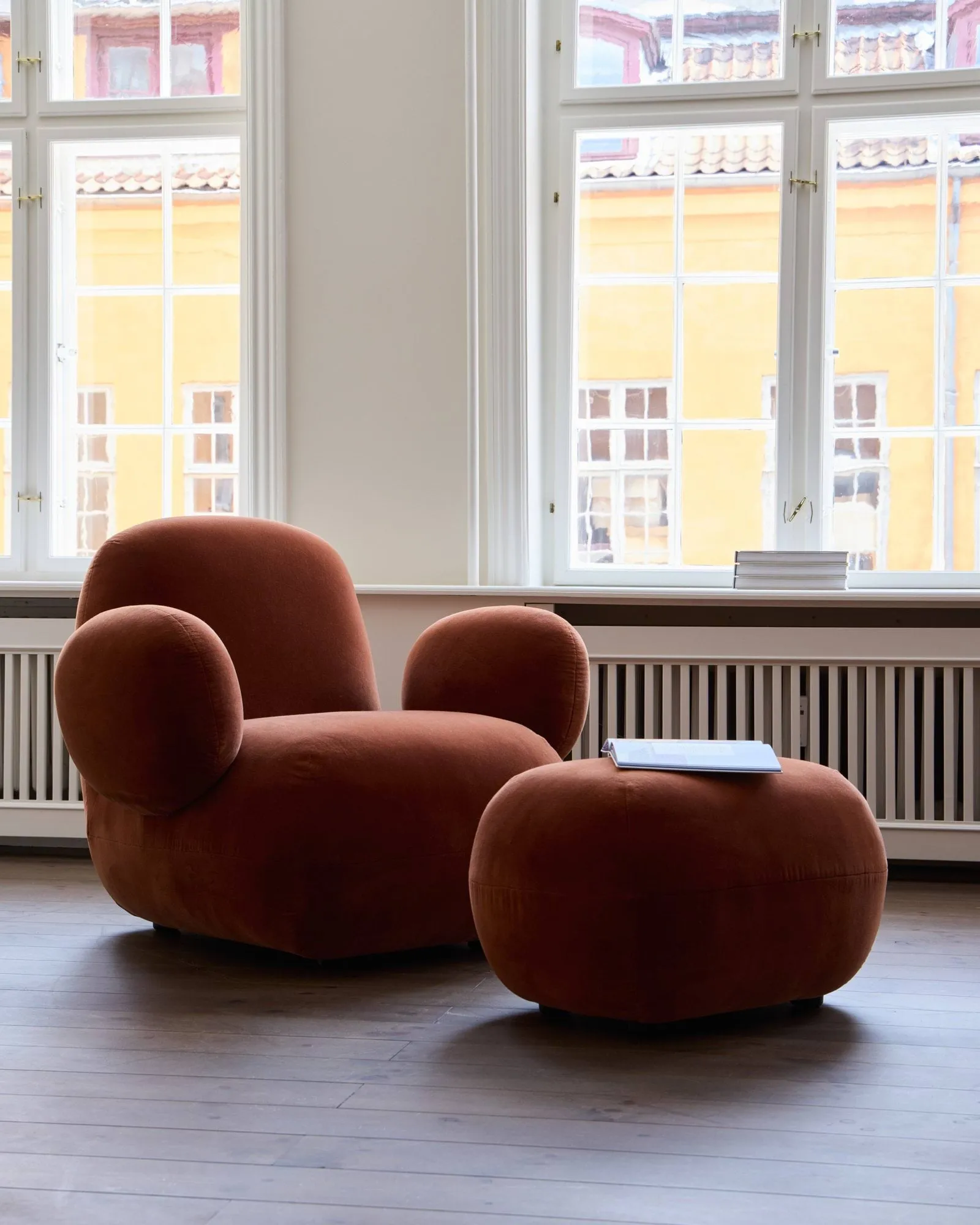 Toe Ottoman, rust 101 Copenhagen