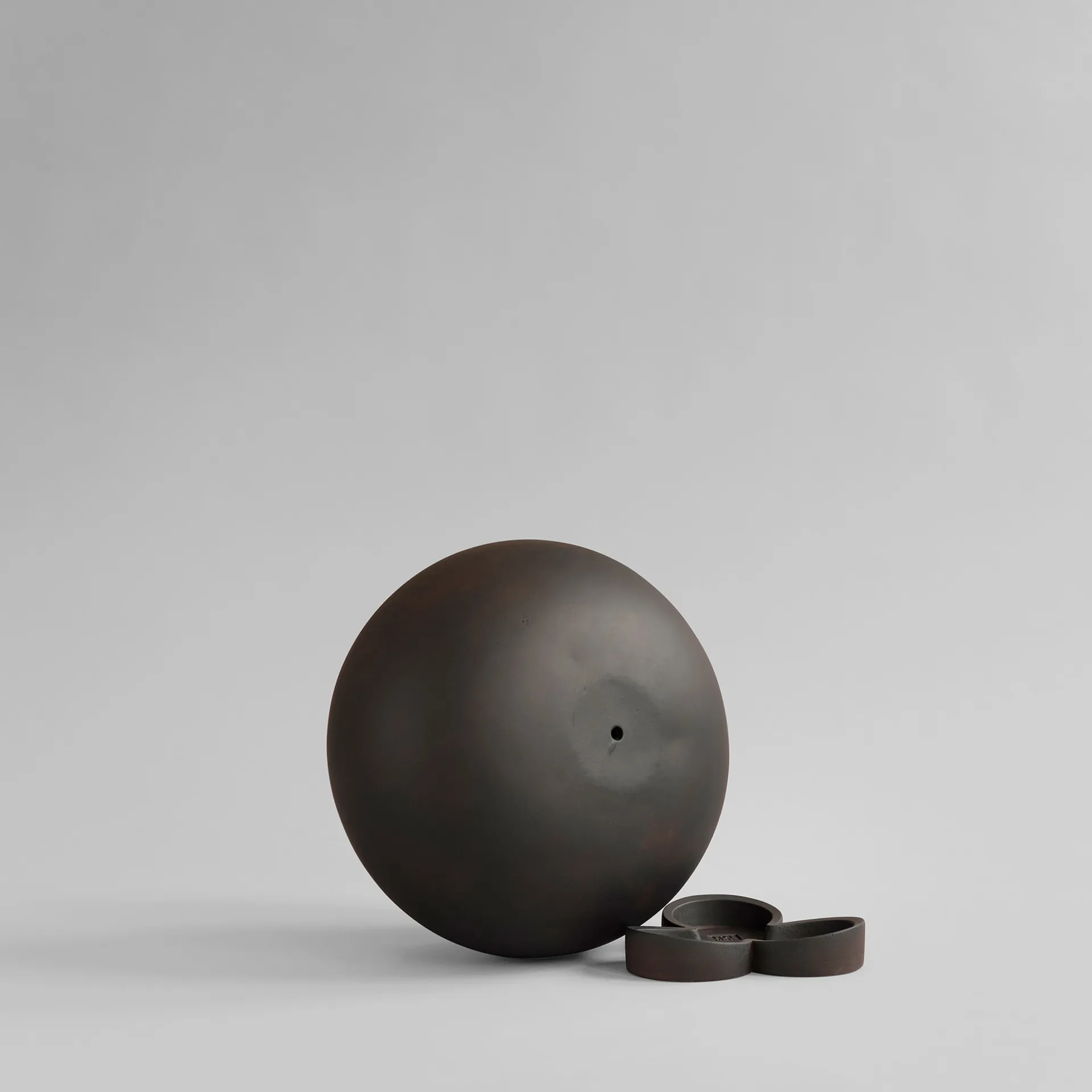 Urchin 植木鉢 mini Ø35 cm, Coffee 101 Copenhagen