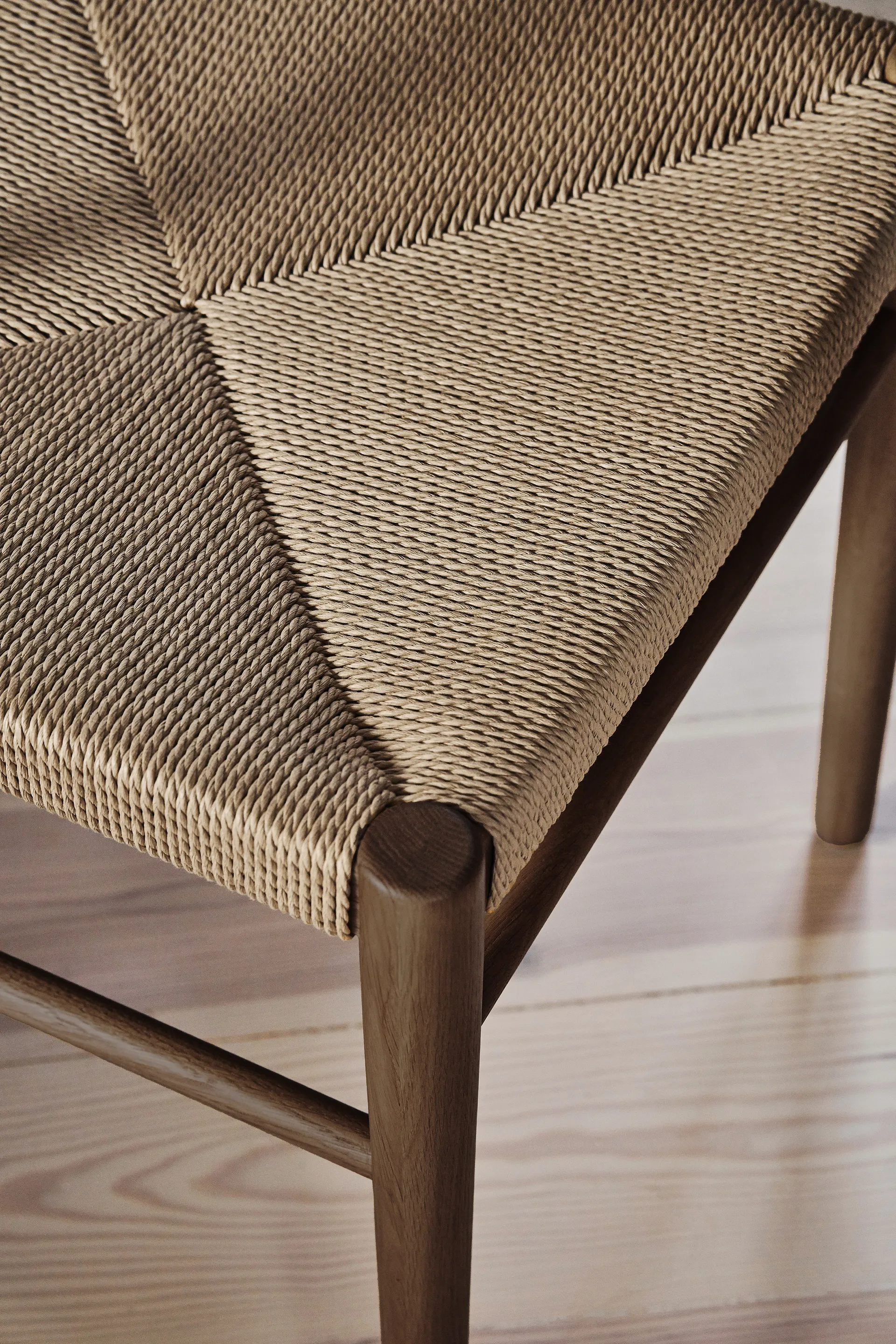 Fridhem ダイニングチェア, Smoked lacquered oak-natural woven 1898