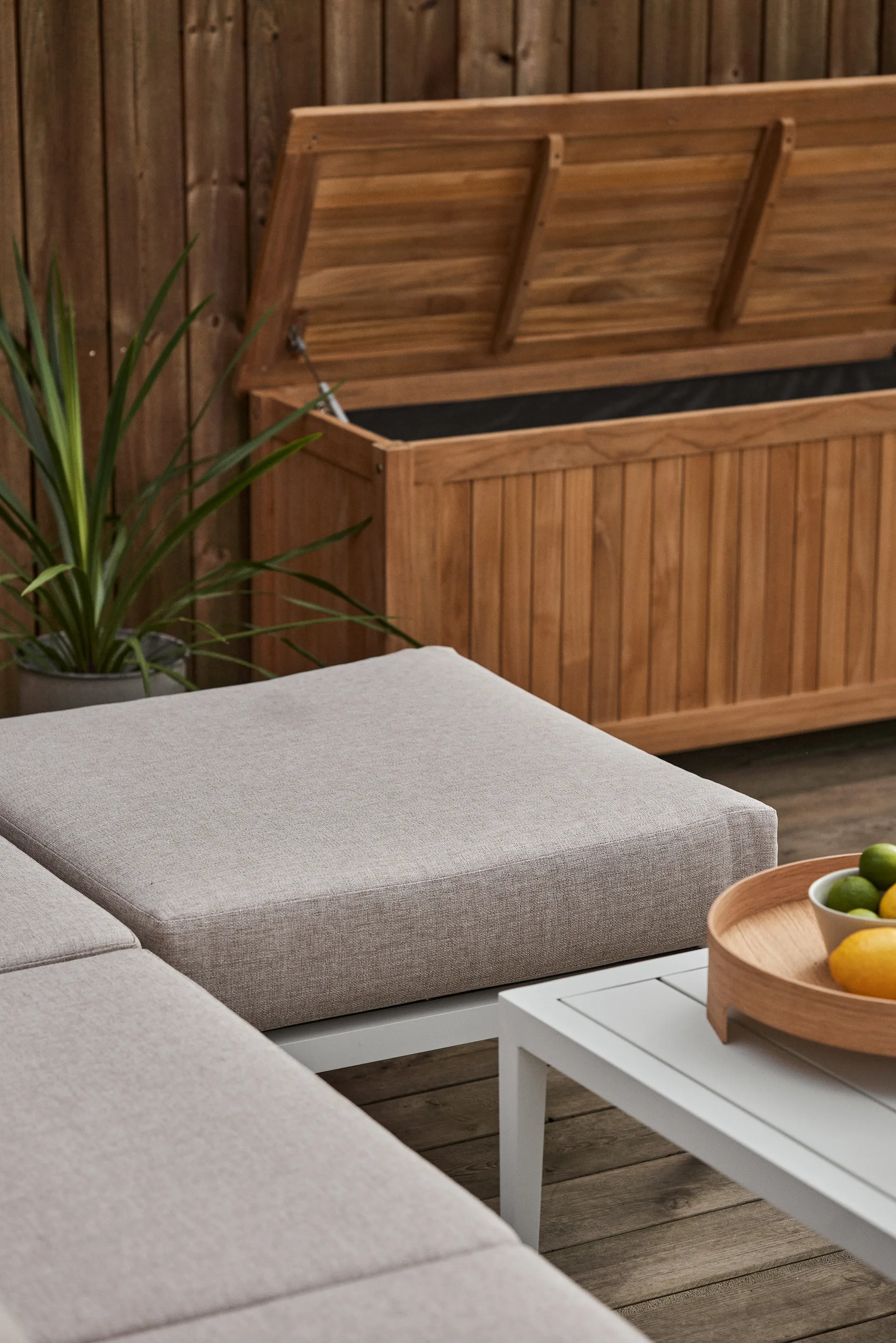 Santander フットスツール, White-beige 1898