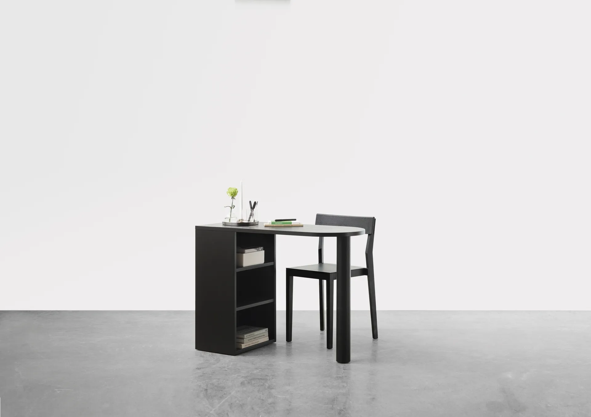 Hub デスク, Black-stained oak, 100x73x43 cm A2 | エイツー