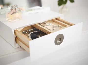 Me 収納付き テーブルミラー - White, 34x57x30 cm - A2 | エイツー