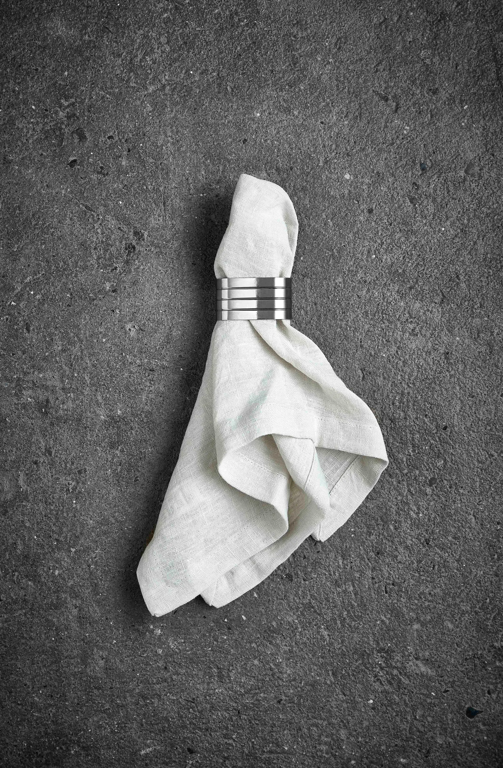 Groovy ナプキンリング 4パック, Stainless steel Aida | アイーダ