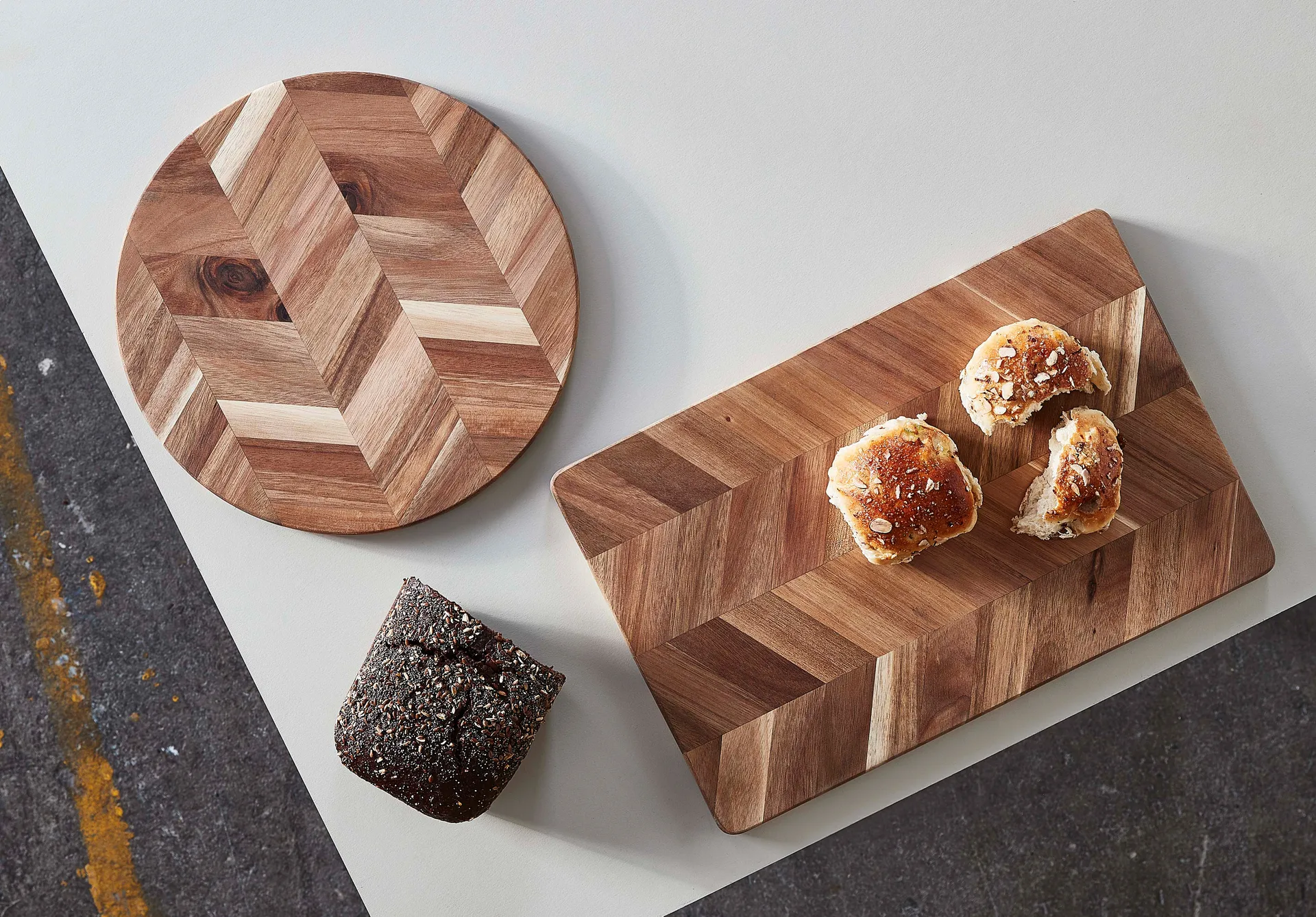 Heering bone カッティングボード 26x40 cm, acacia Aida | アイーダ