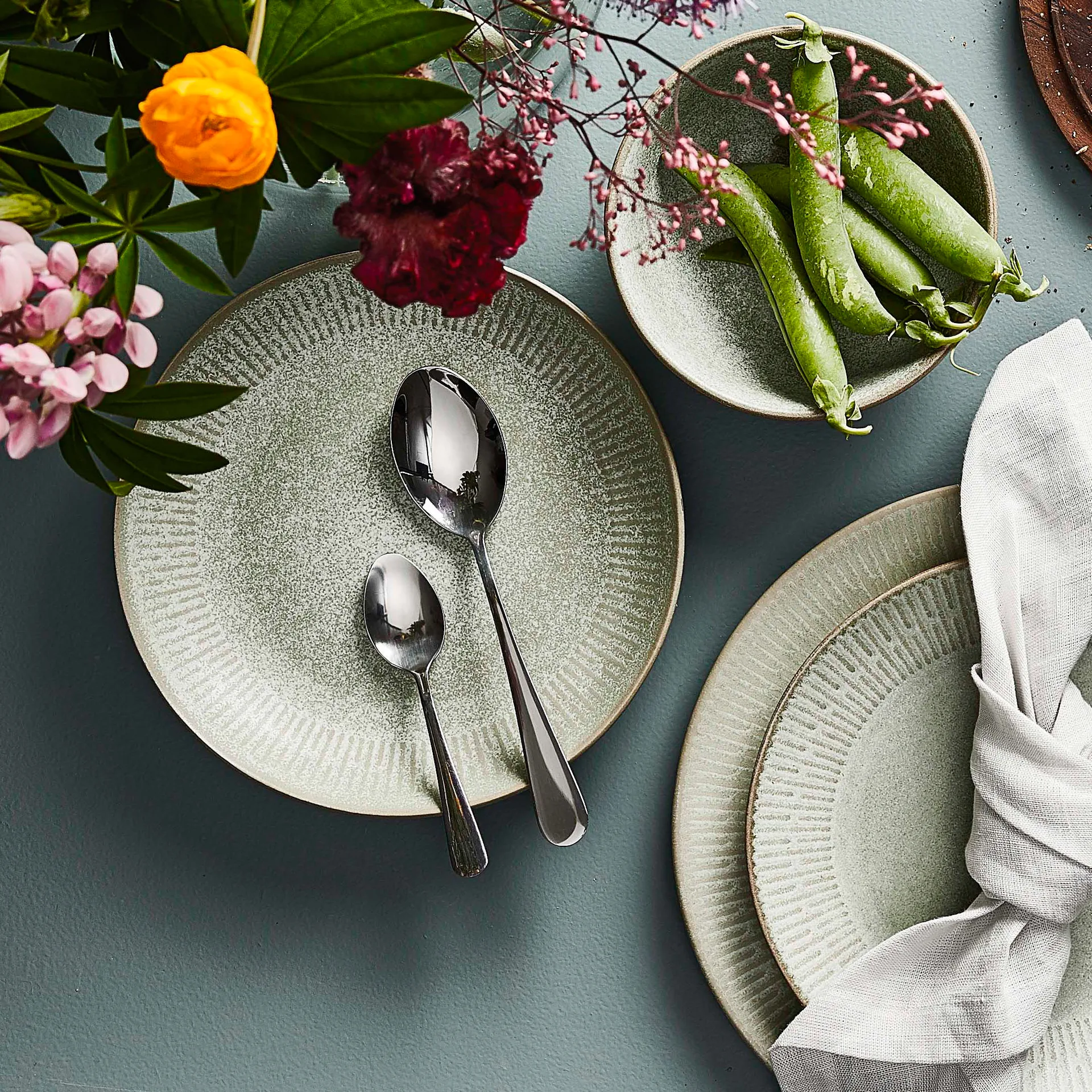 Relief スープ プレート Ø22 cm, green Aida | アイーダ