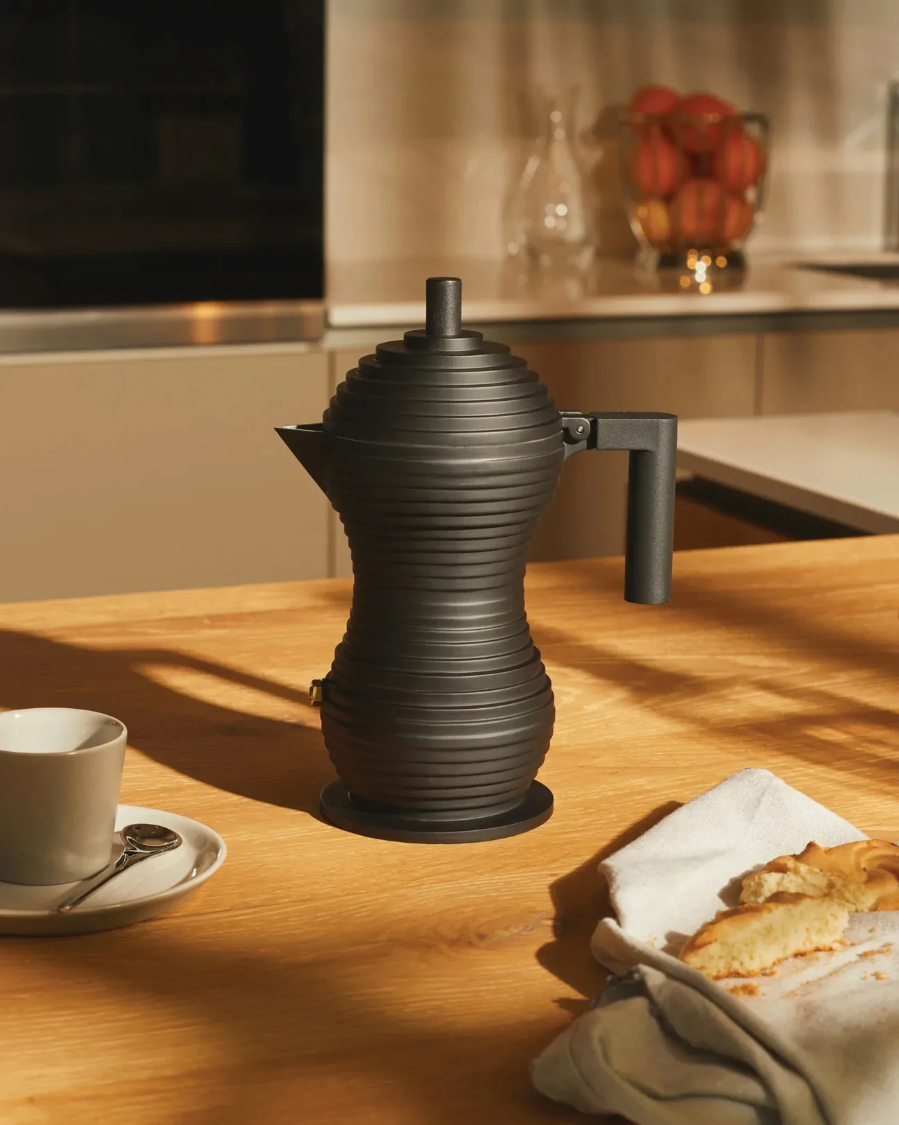 Alessi | アレッシィ からのPulcina エスプレッソメーカー black