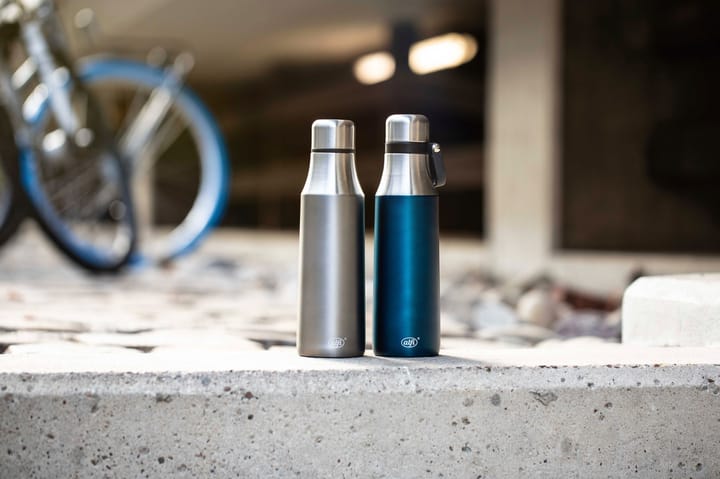 City vattenbottle 二重構造 0.5 l - Blue satin - Alfi