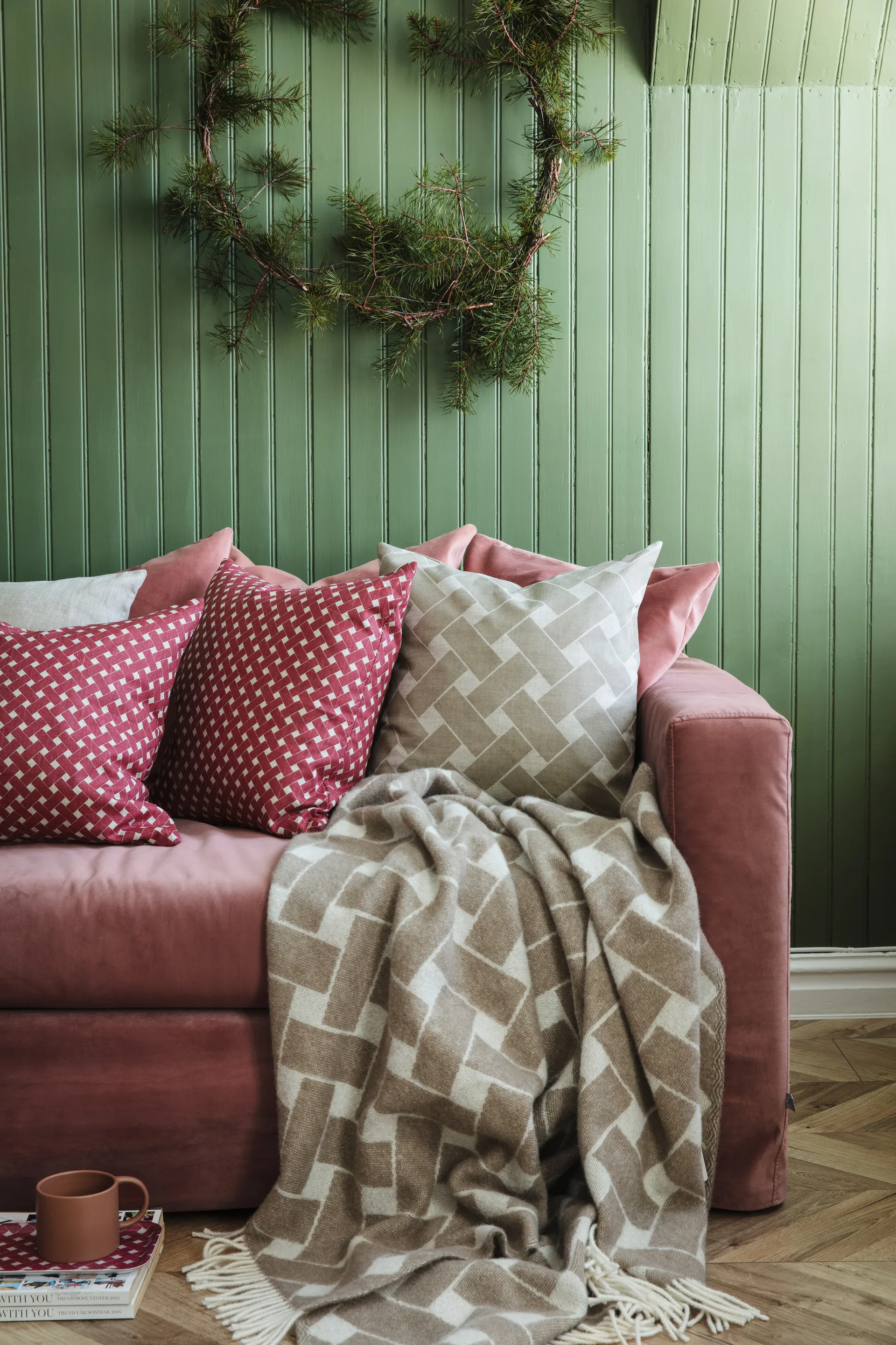 Basket クッションカバー 47x47 cm, Red Almedahls | アルメダールズ