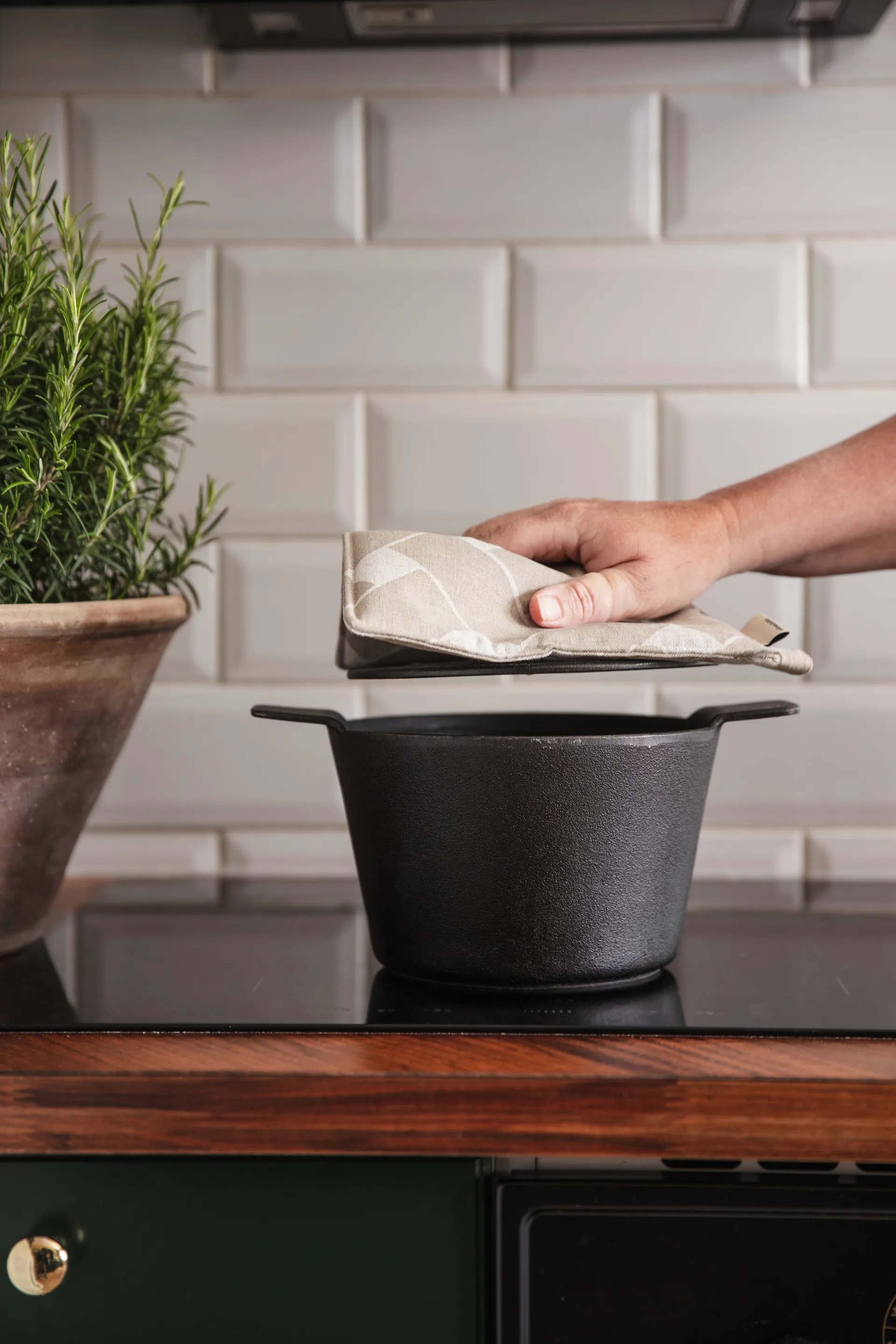 Basket XL 鍋ホルダー 23x23 cm, Natural taupe Almedahls | アルメダールズ