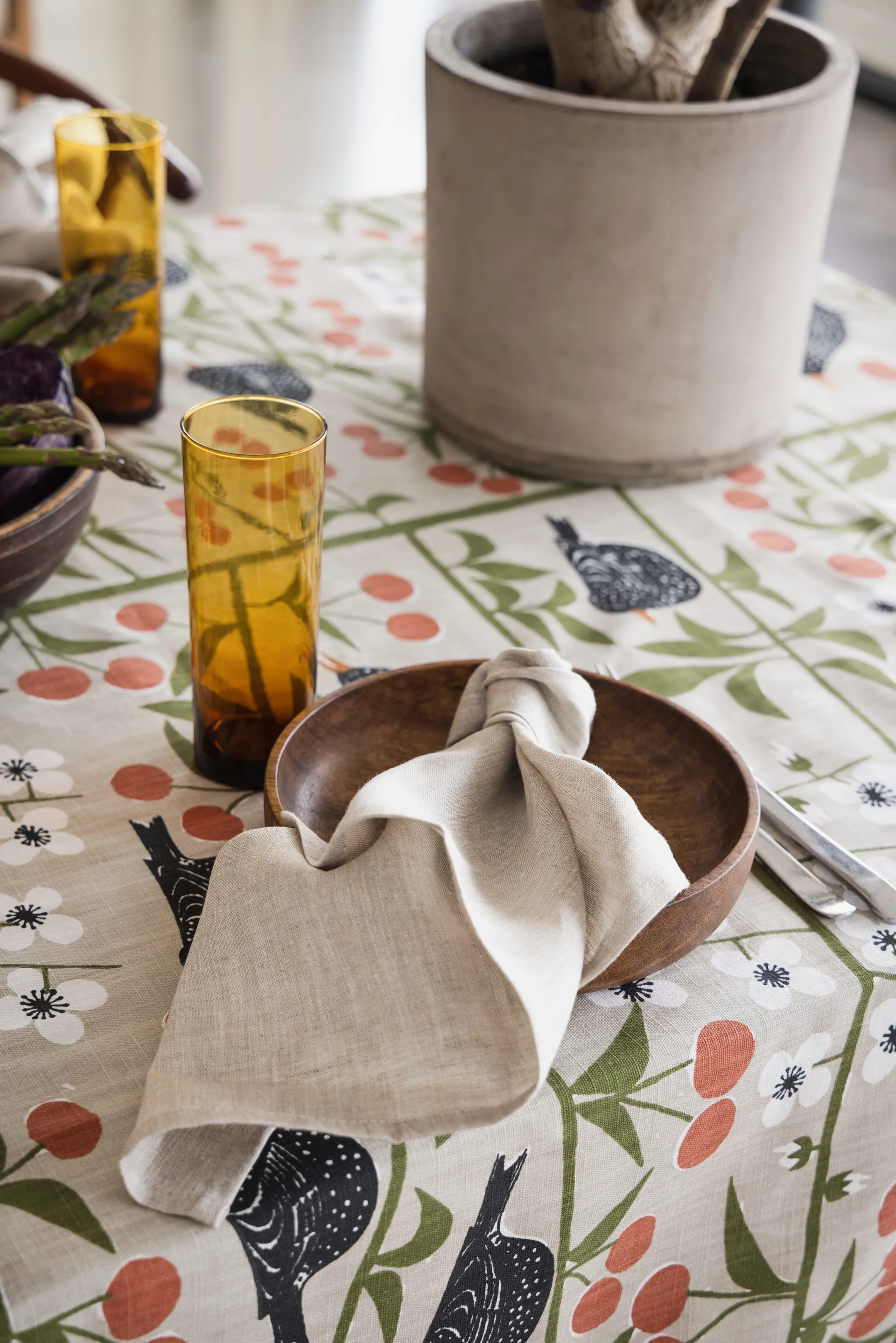 Cherry Garden テーブルクロス, Beige, 145x250 cm Almedahls | アルメダールズ