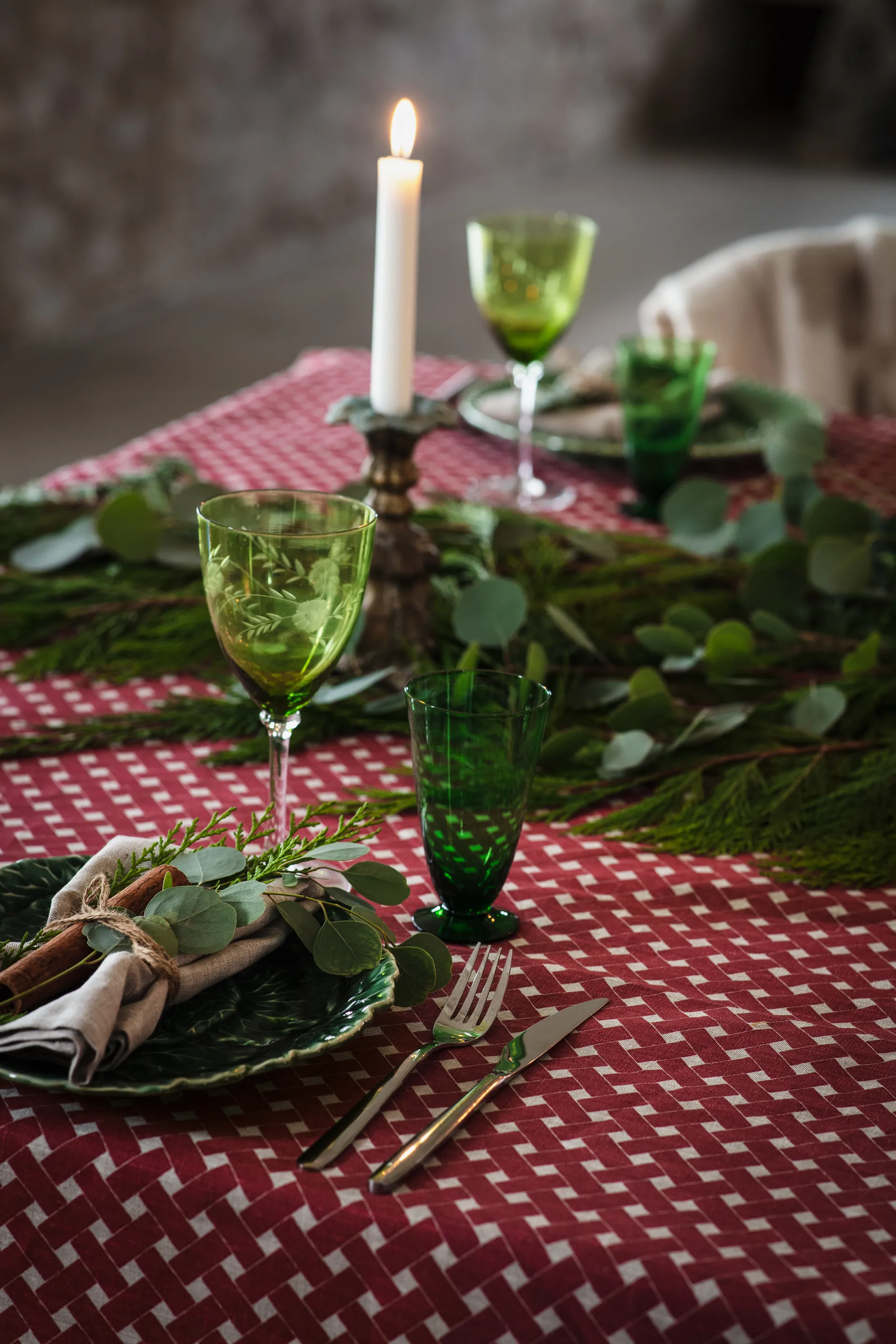 Korg ファブリック, Red Almedahls | アルメダールズ