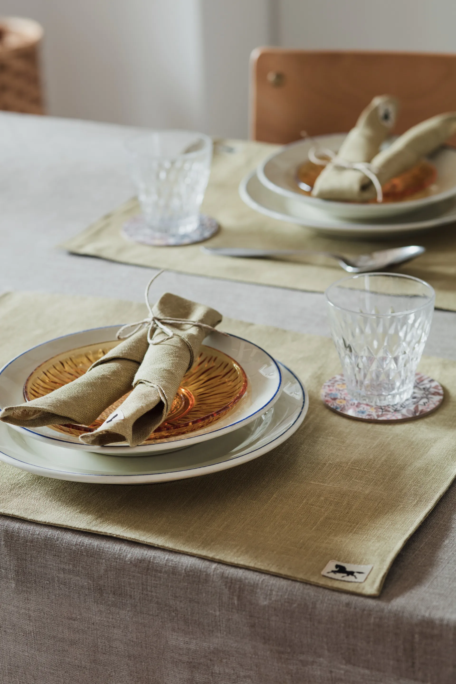 Linen ランチョンマット 34x45 cm 2パック, Olive Almedahls | アルメダールズ