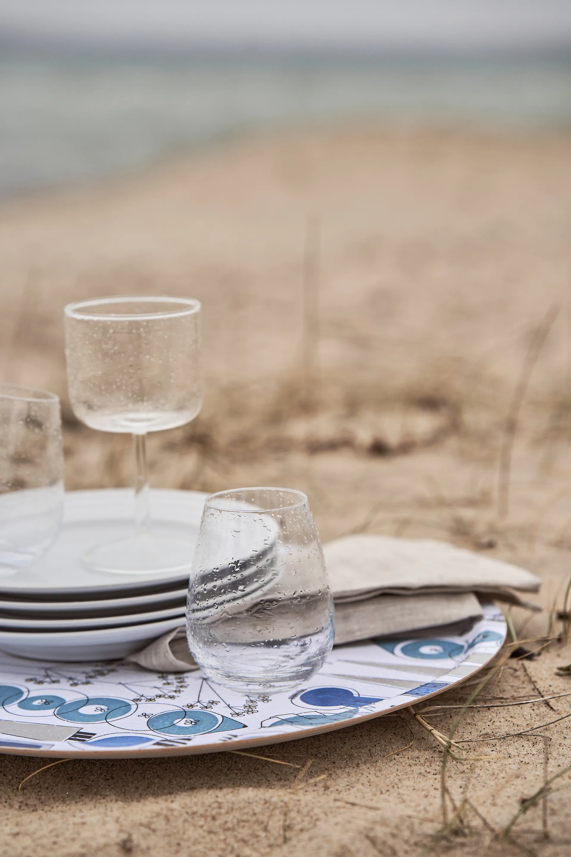 Picknick トレイ Ø38 cm, Blue-beige Almedahls | アルメダールズ