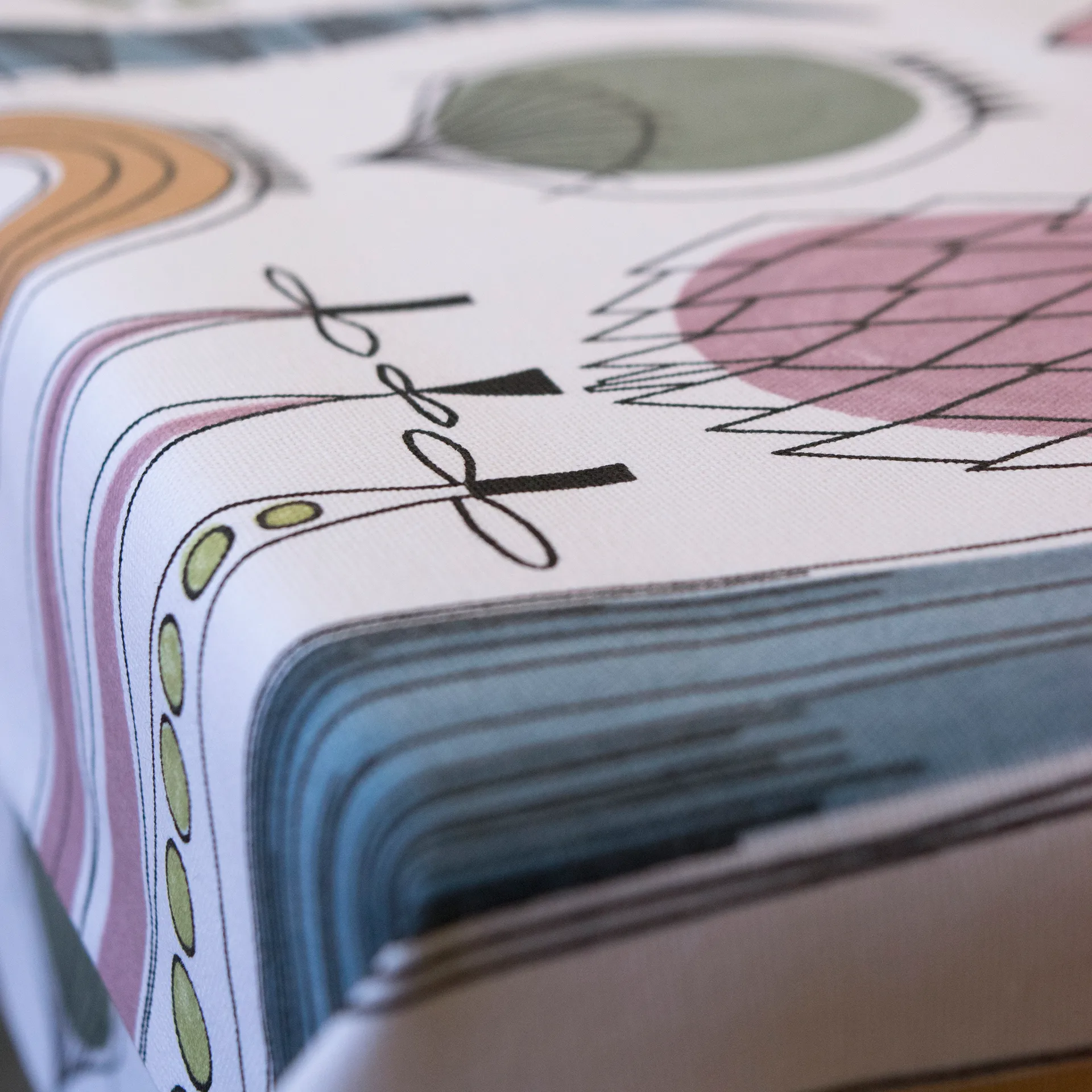 Picknick オイルクロス, blue-pink Almedahls | アルメダールズ