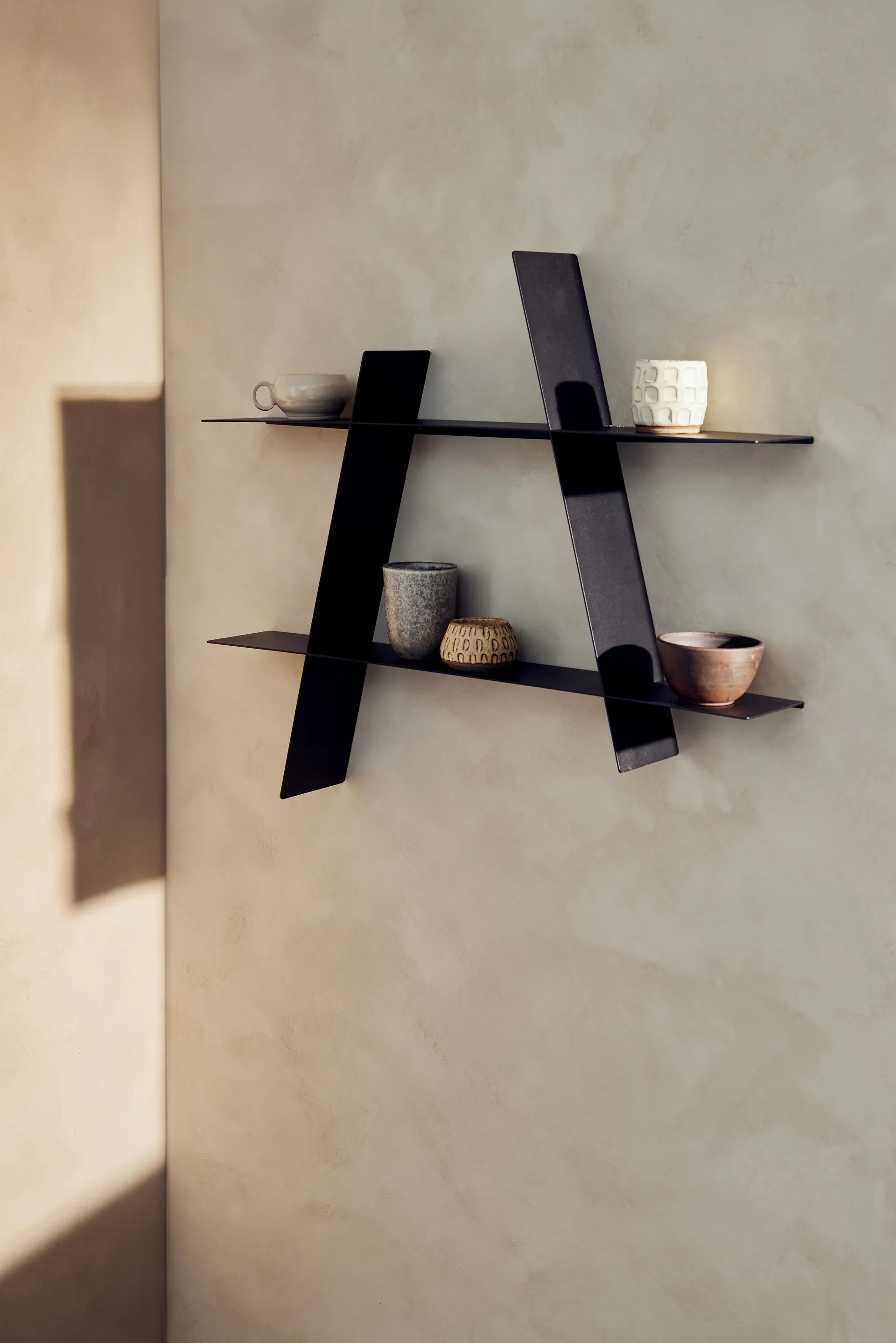 A-シェルフ ウォールシェルフ ミディアム 78x12x67 cm, Black Andersen Furniture