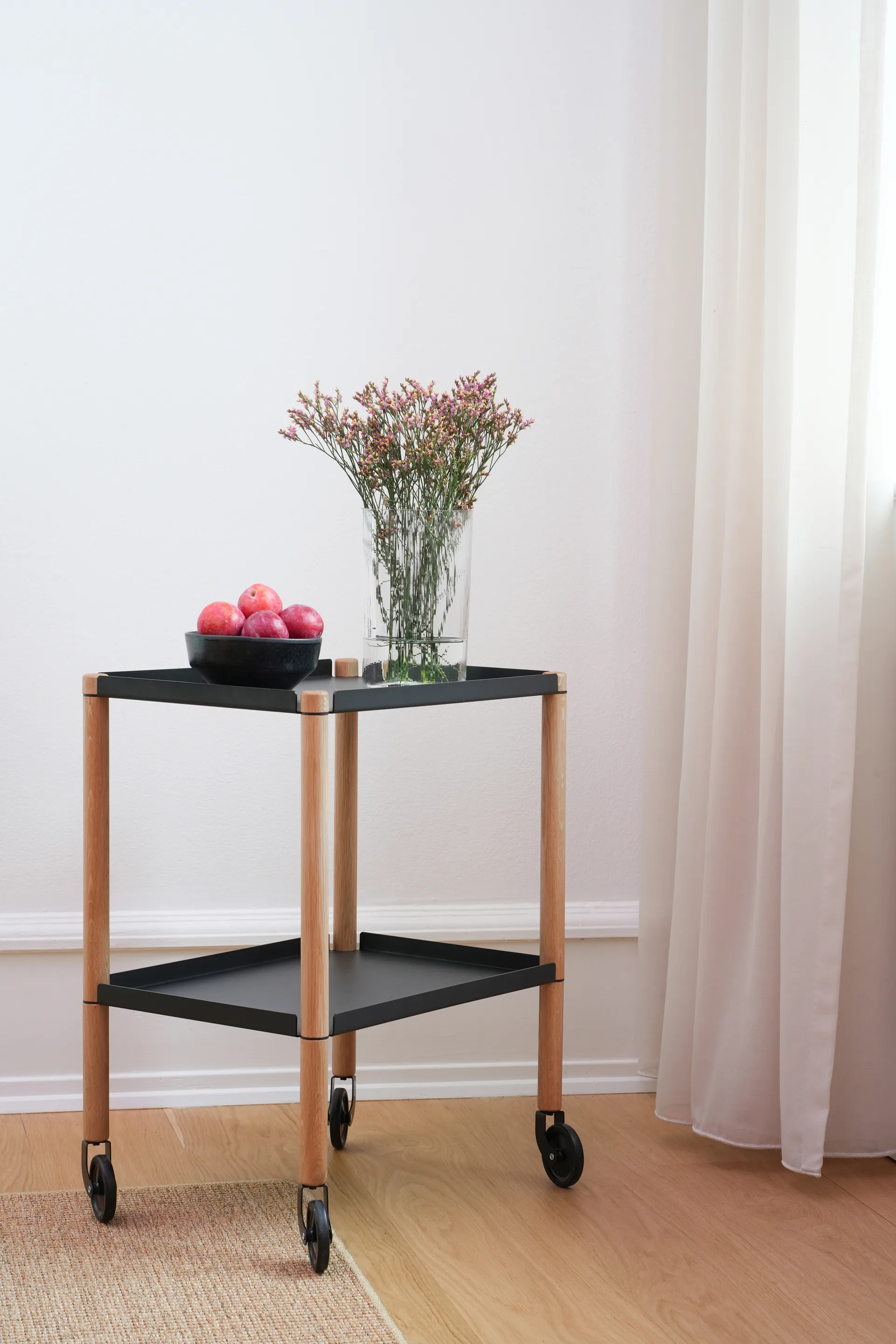 Connect テーブル, Oiled oak, black metal Andersen Furniture