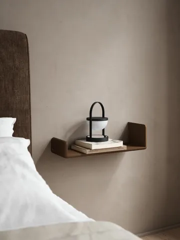 Level ウォールシェルフ - Smoked Oiled Oak, 55x18x9 cm - Andersen Furniture