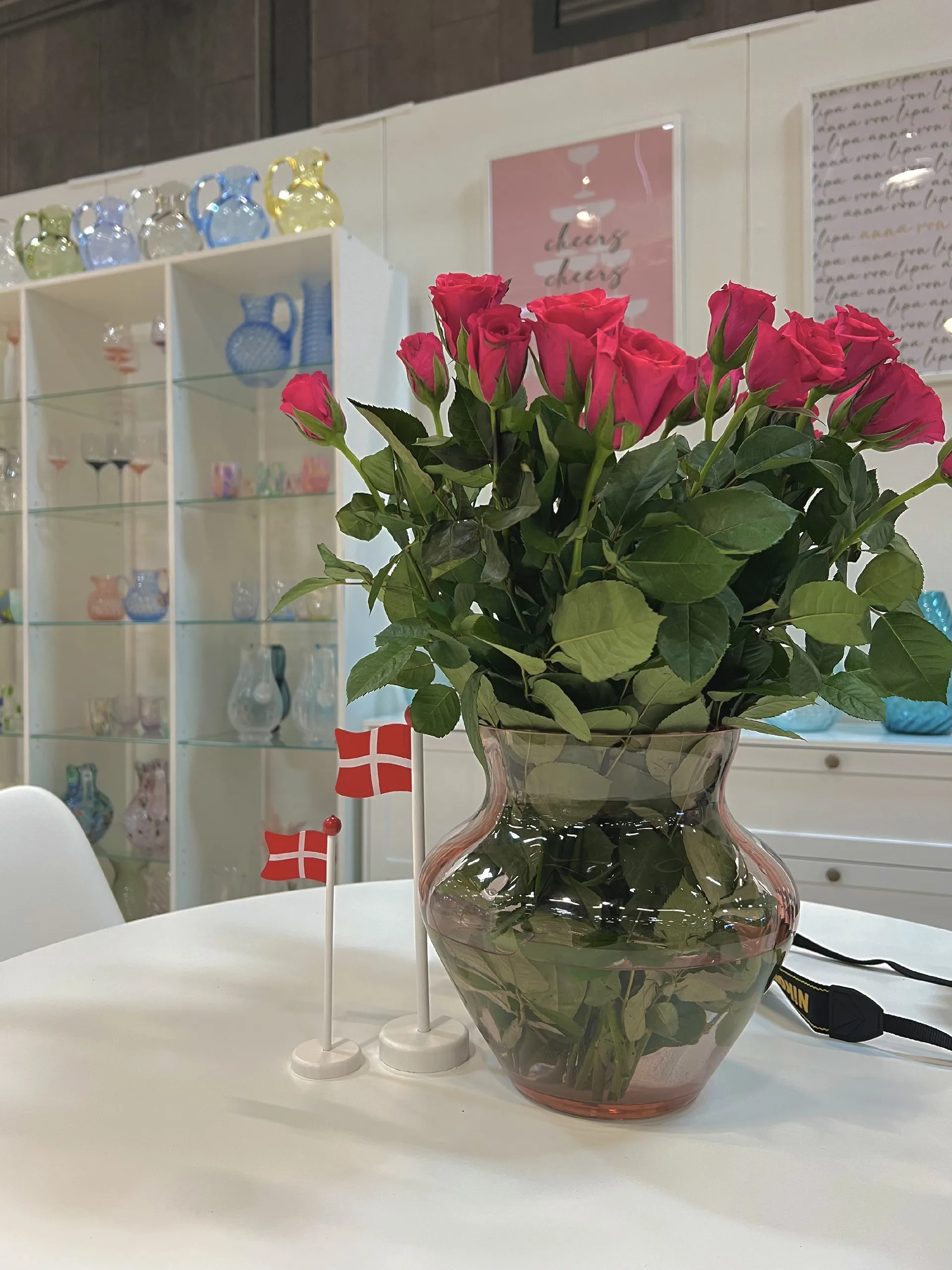 Dahlia 花瓶, Indigo Anna Von Lipa