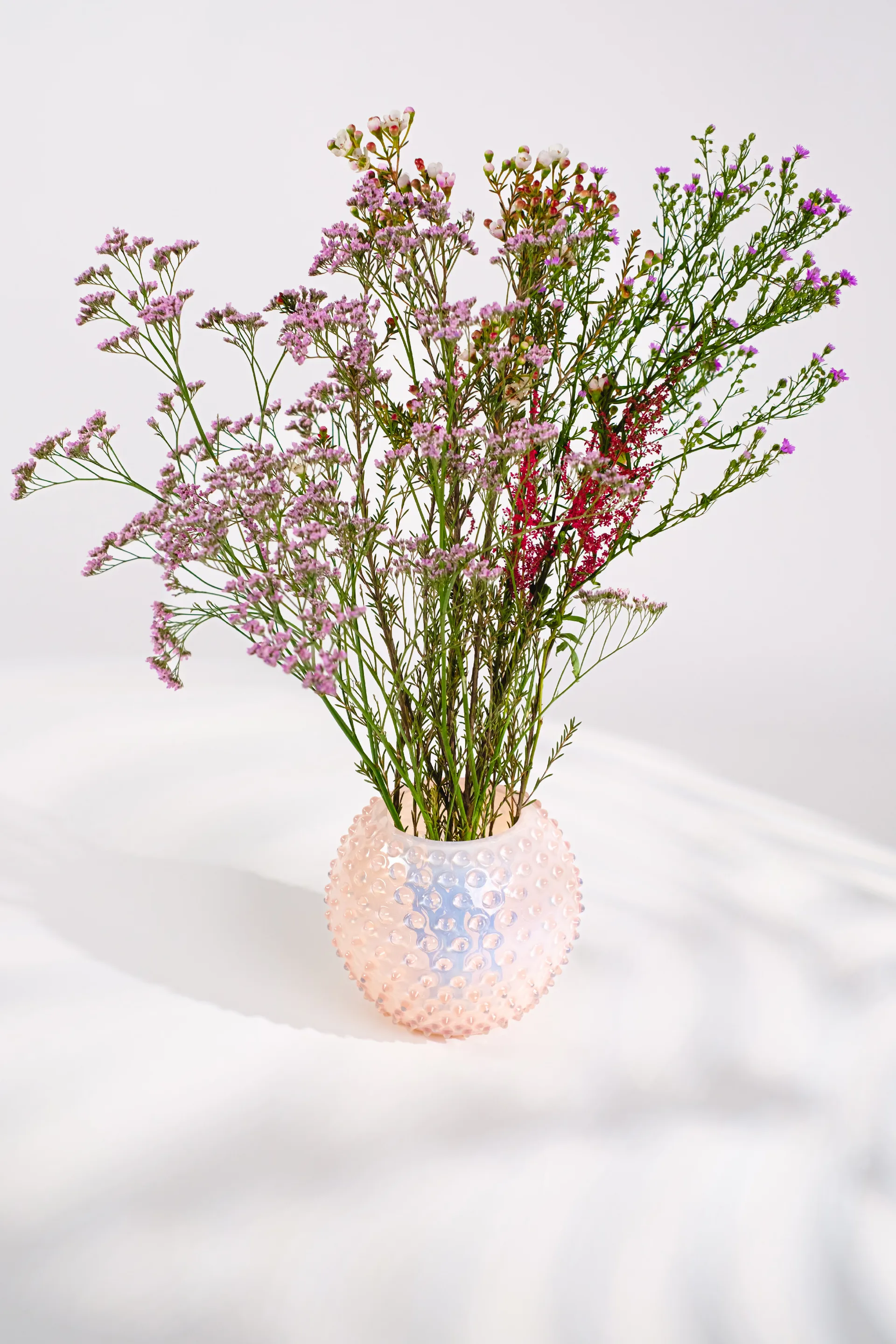 Hobnail Globe 花瓶 18 cm, Soft Pink Anna Von Lipa