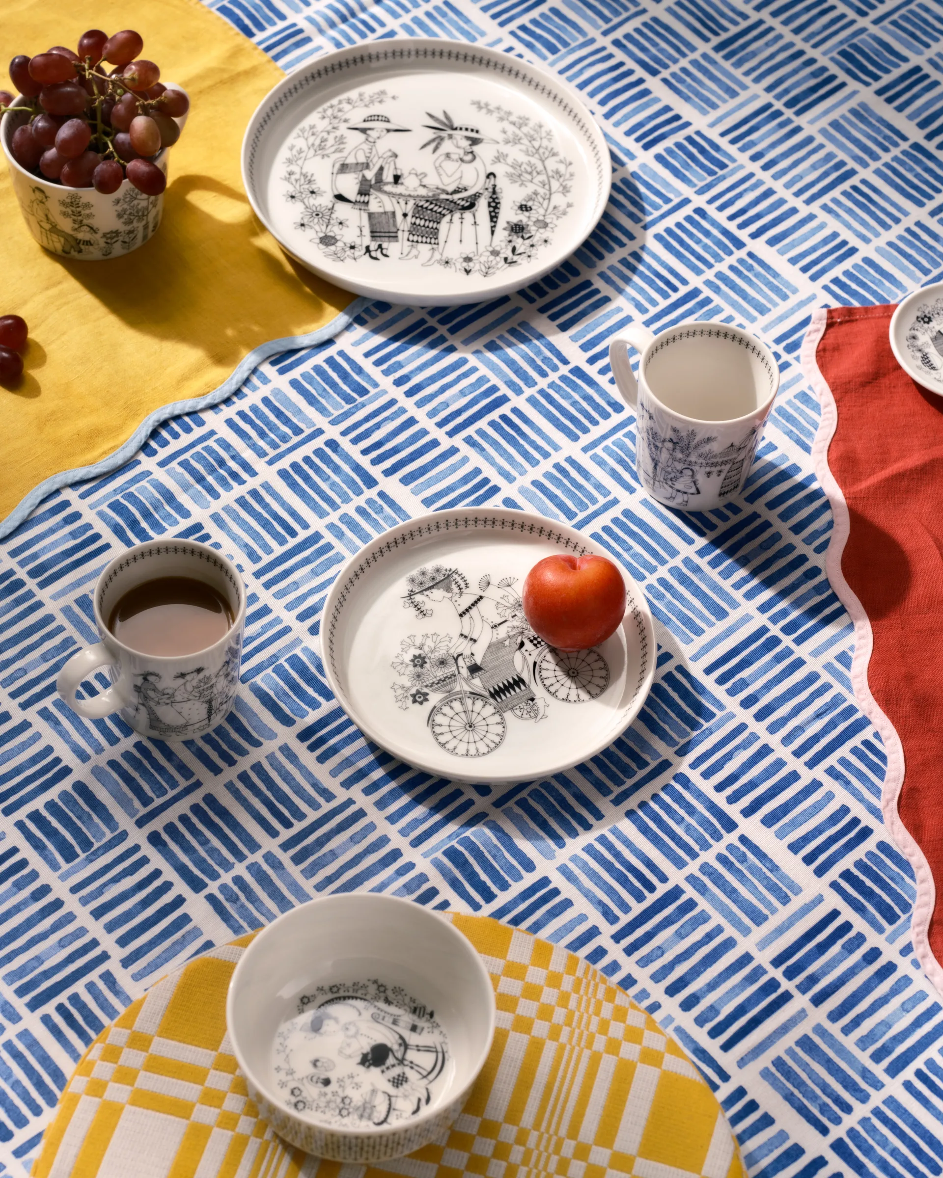 Emilia ボウル Ø13 cm, Black-white Arabia | アラビア