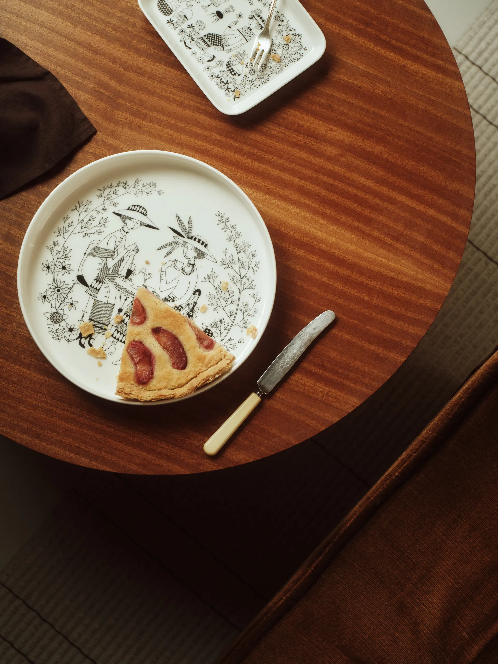 Emilia パイ皿 Ø28 cm, Black-white Arabia | アラビア