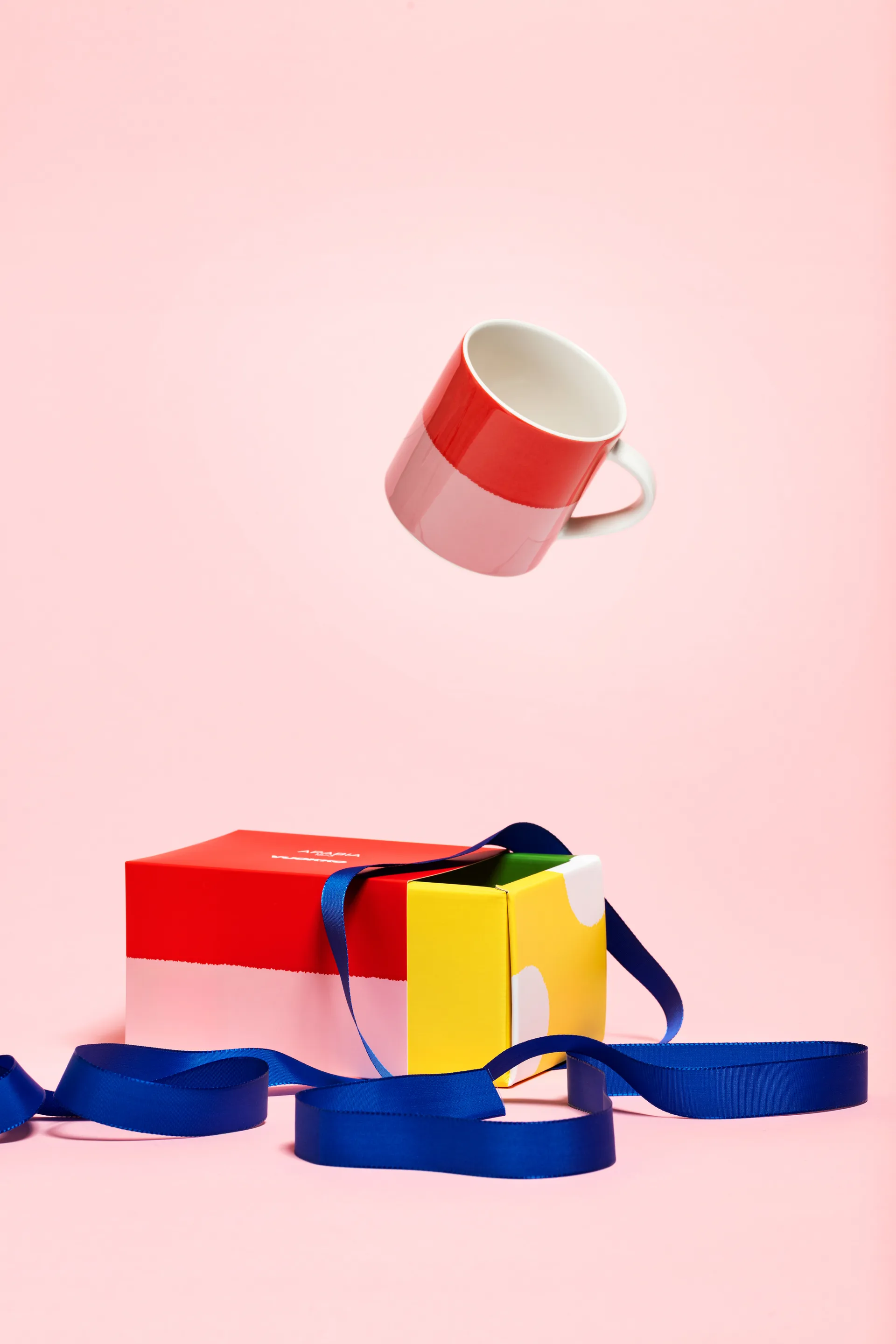 Vuokko マグ 35 cl, 2-color pink-red Arabia | アラビア