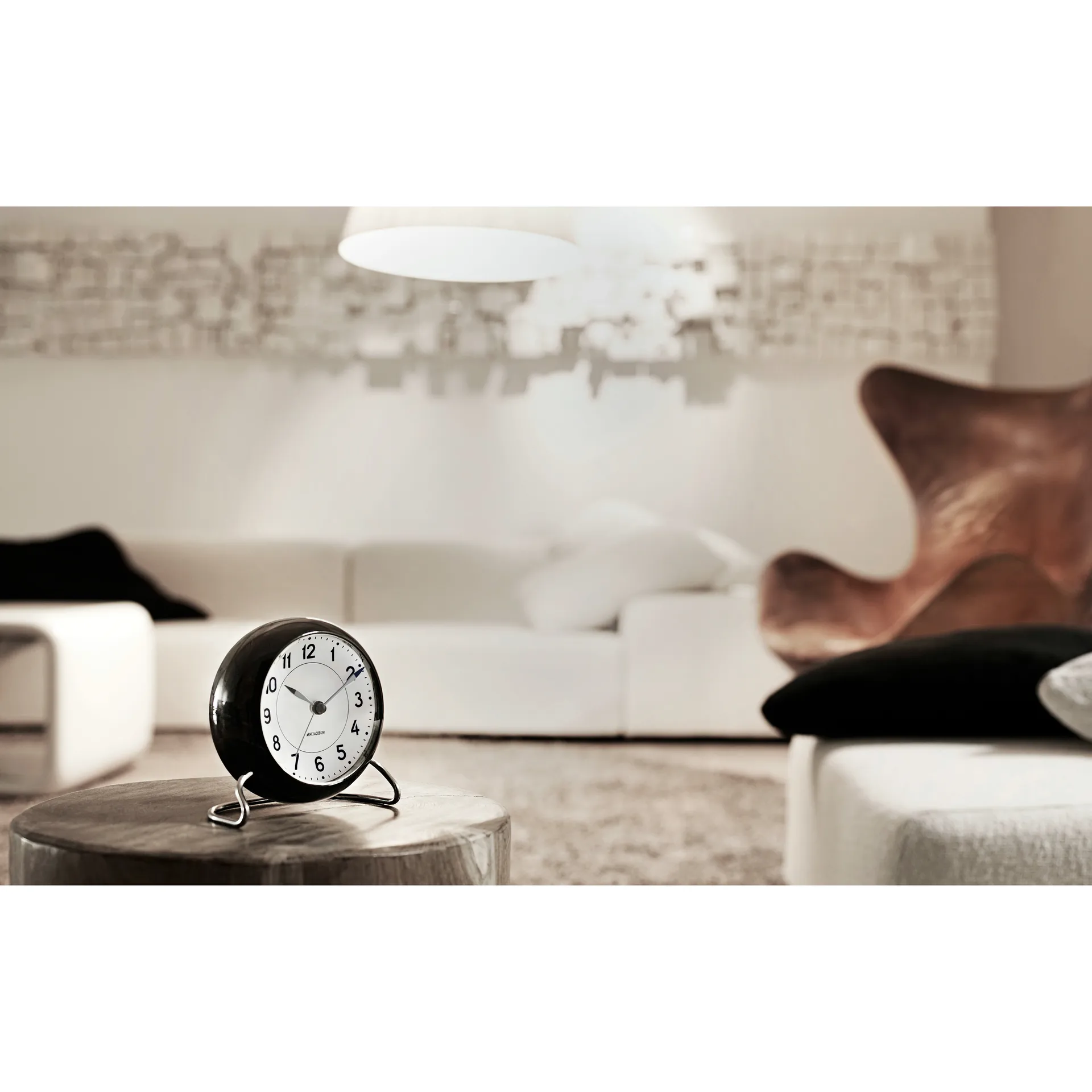 AJ Station テーブルクロック, black Arne Jacobsen Clocks | アルネ・ヤコブセン クロック