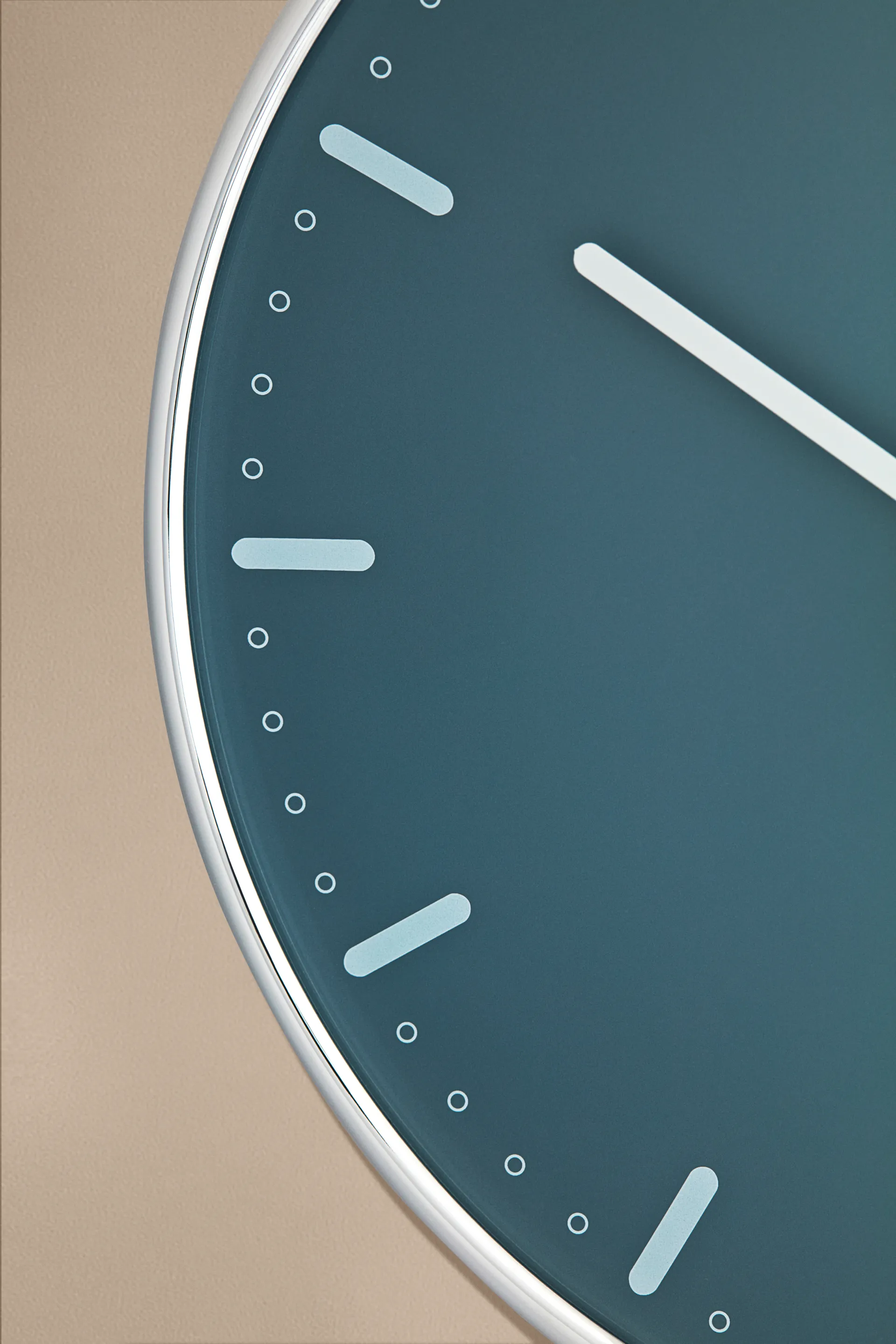 Arne Jacobsen/アルネ・ヤコブセン City Hall, Blue, Ø29 cm Arne Jacobsen Clocks | アルネ・ヤコブセン クロック