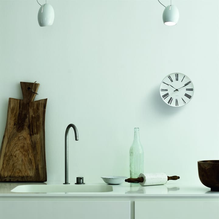 Arne Jacobsen/アルネ・ヤコブセン Roman ウォールクロック, Ø 16 cm Arne Jacobsen Clocks | アルネ・ヤコブセン クロック