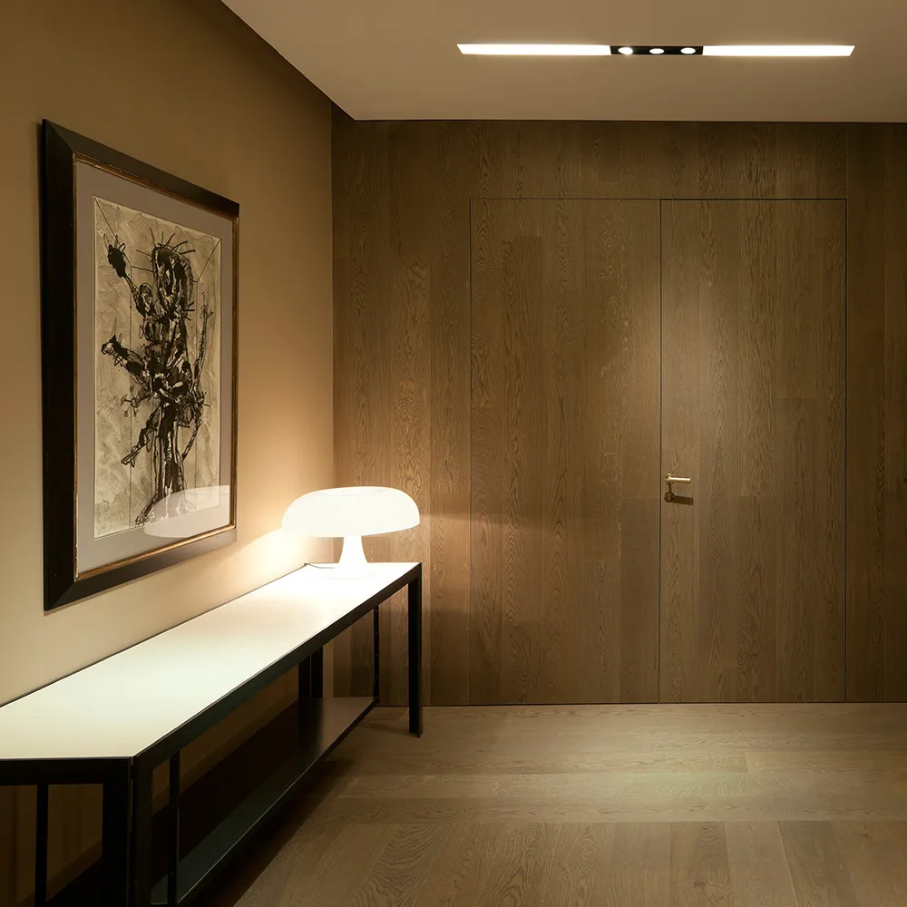 Nesso テーブルランプ Artemide