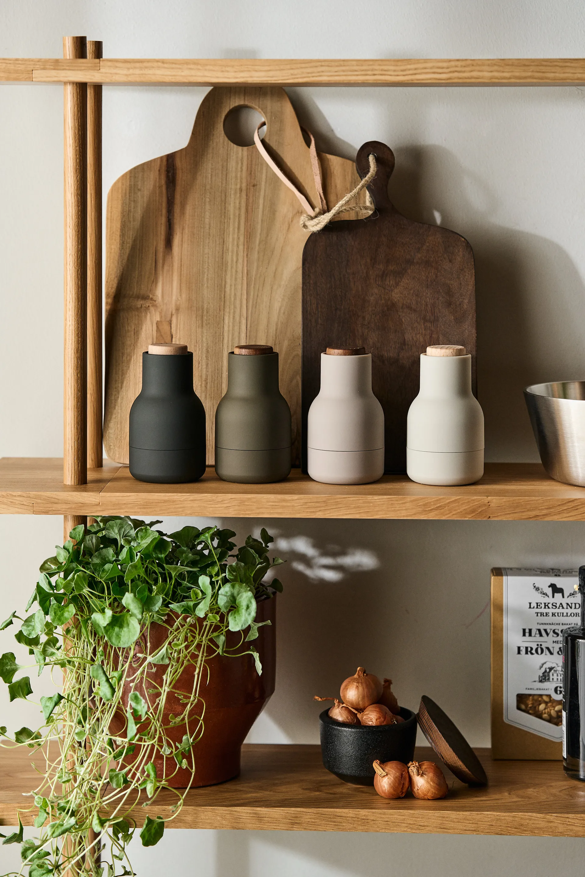 ボトルグラインダー スパイスミル - スモール 2個セット, Ash-carbon (wooden lid) Audo Copenhagen | オドー・コペンハーゲン