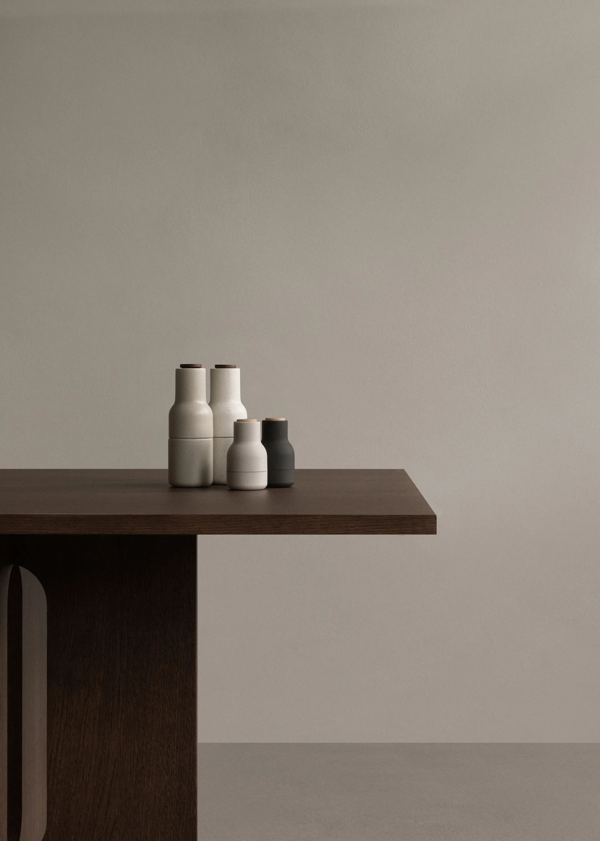 ボトルグラインダー スパイスミル - スモール 2個セット, Ash-carbon (wooden lid) Audo Copenhagen | オドー・コペンハーゲン