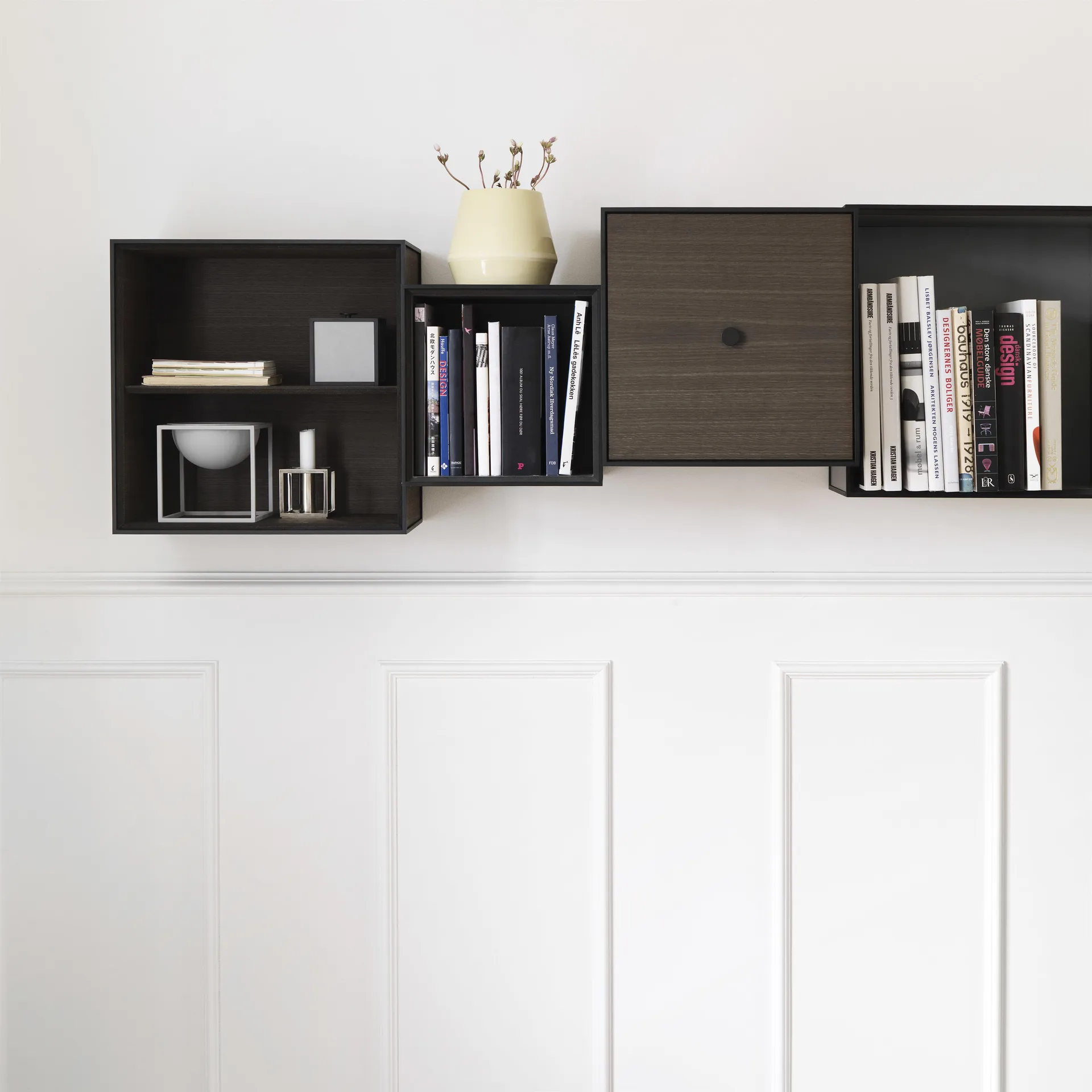 フレーム 35 ドアなしキューブ, smoked oak Audo Copenhagen | オドー・コペンハーゲン