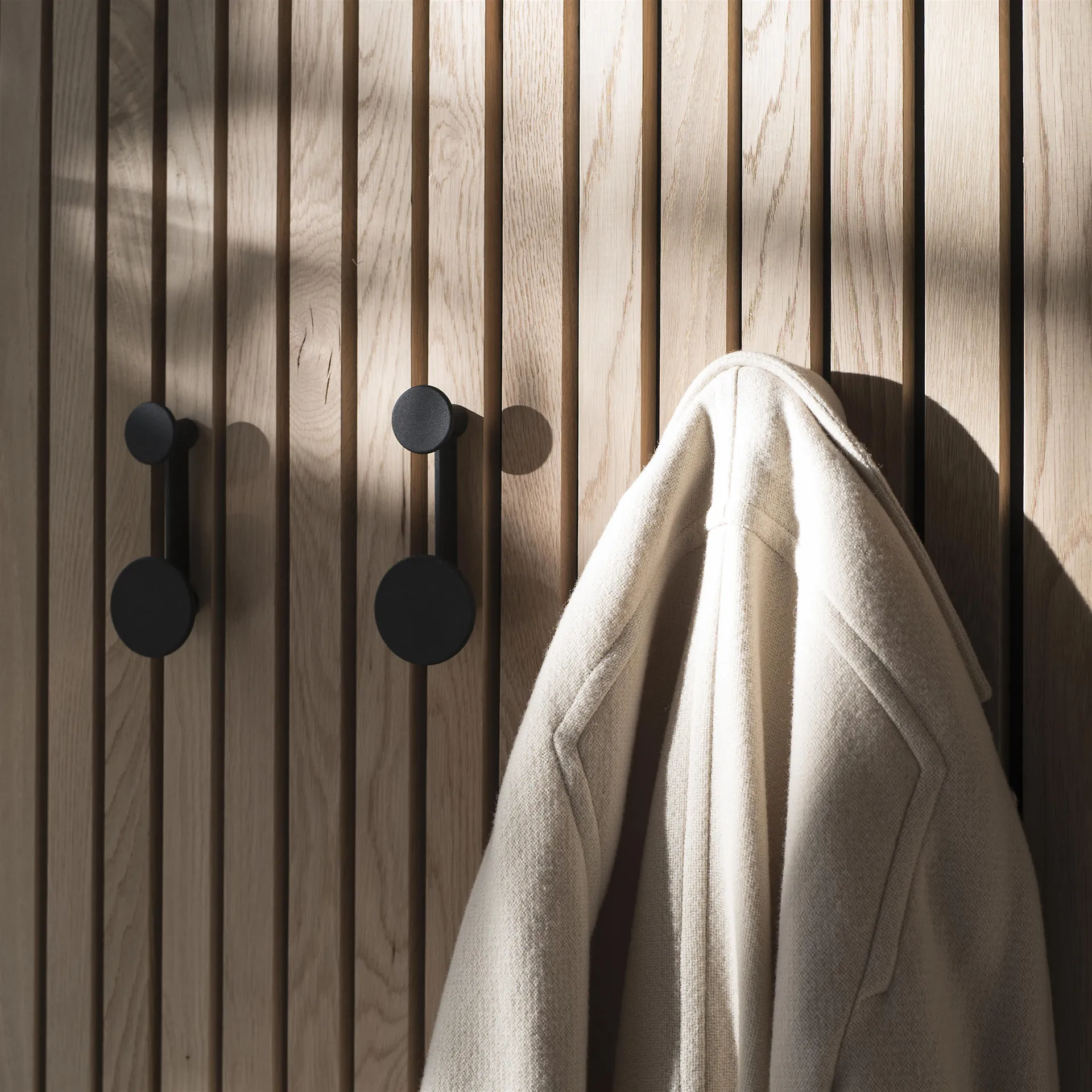 Afteroom 洋服 ハンガー スモール, black Audo Copenhagen | オドー・コペンハーゲン