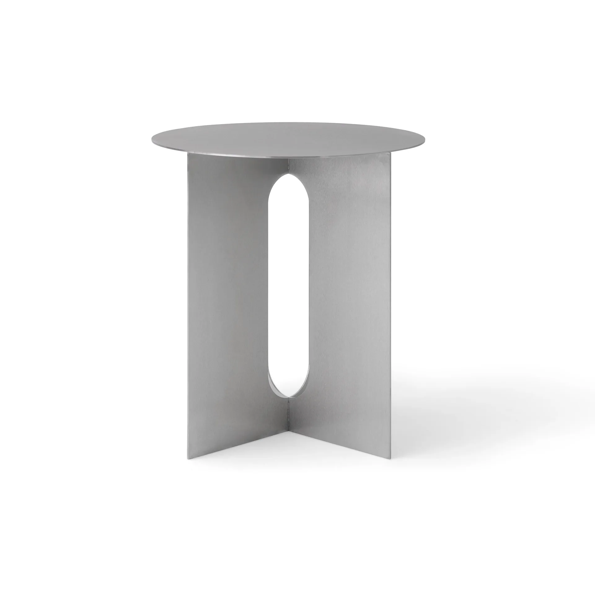 Androgyne サイドテーブル Ø40x43 cm, Brushed steel Audo Copenhagen | オドー・コペンハーゲン