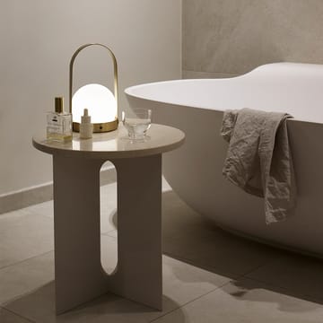 Carrie ポータブルランプ - brushed brass - Audo Copenhagen | オドー・コペンハーゲン
