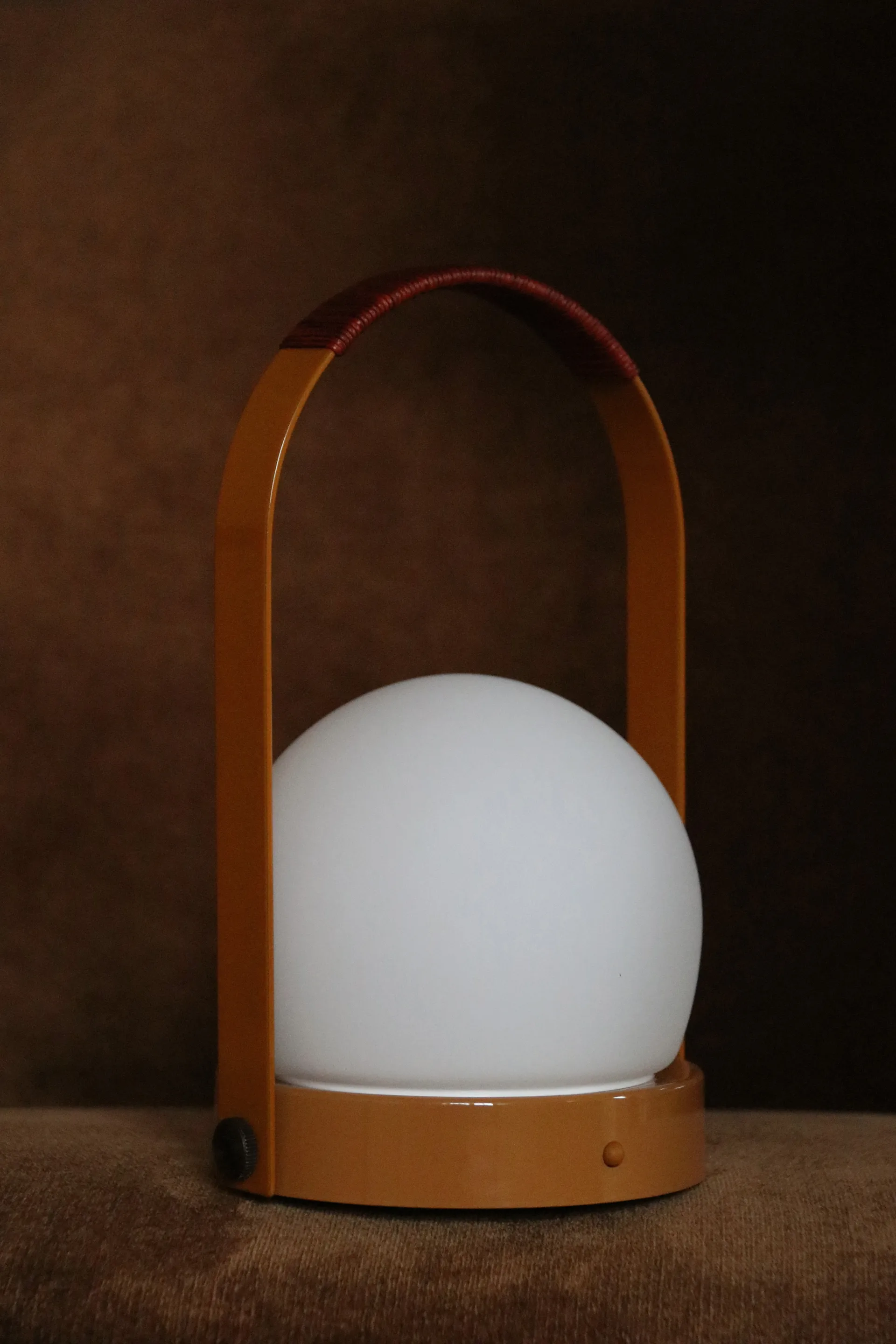 Carrie ポータブルランプ, Golden brown Audo Copenhagen | オドー・コペンハーゲン