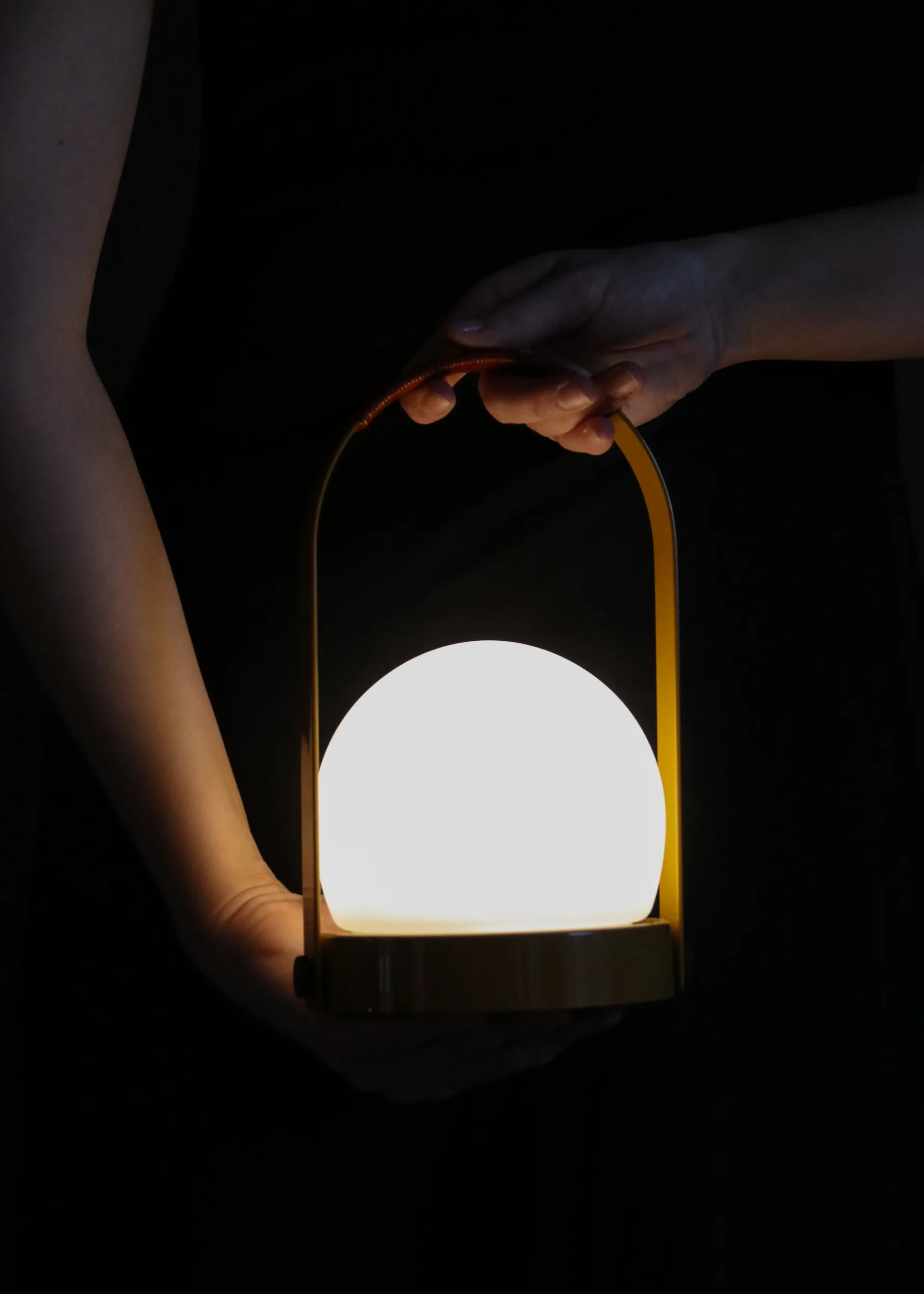 Carrie ポータブルランプ, Golden brown Audo Copenhagen | オドー・コペンハーゲン