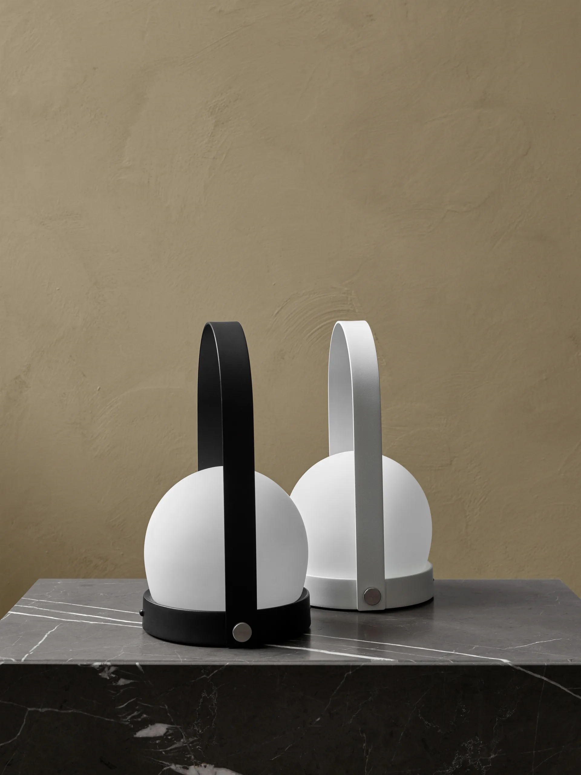 Carrie ポータブルランプ, White Audo Copenhagen | オドー・コペンハーゲン