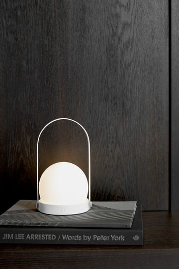 Carrie ポータブルランプ - White - Audo Copenhagen | オドー・コペンハーゲン