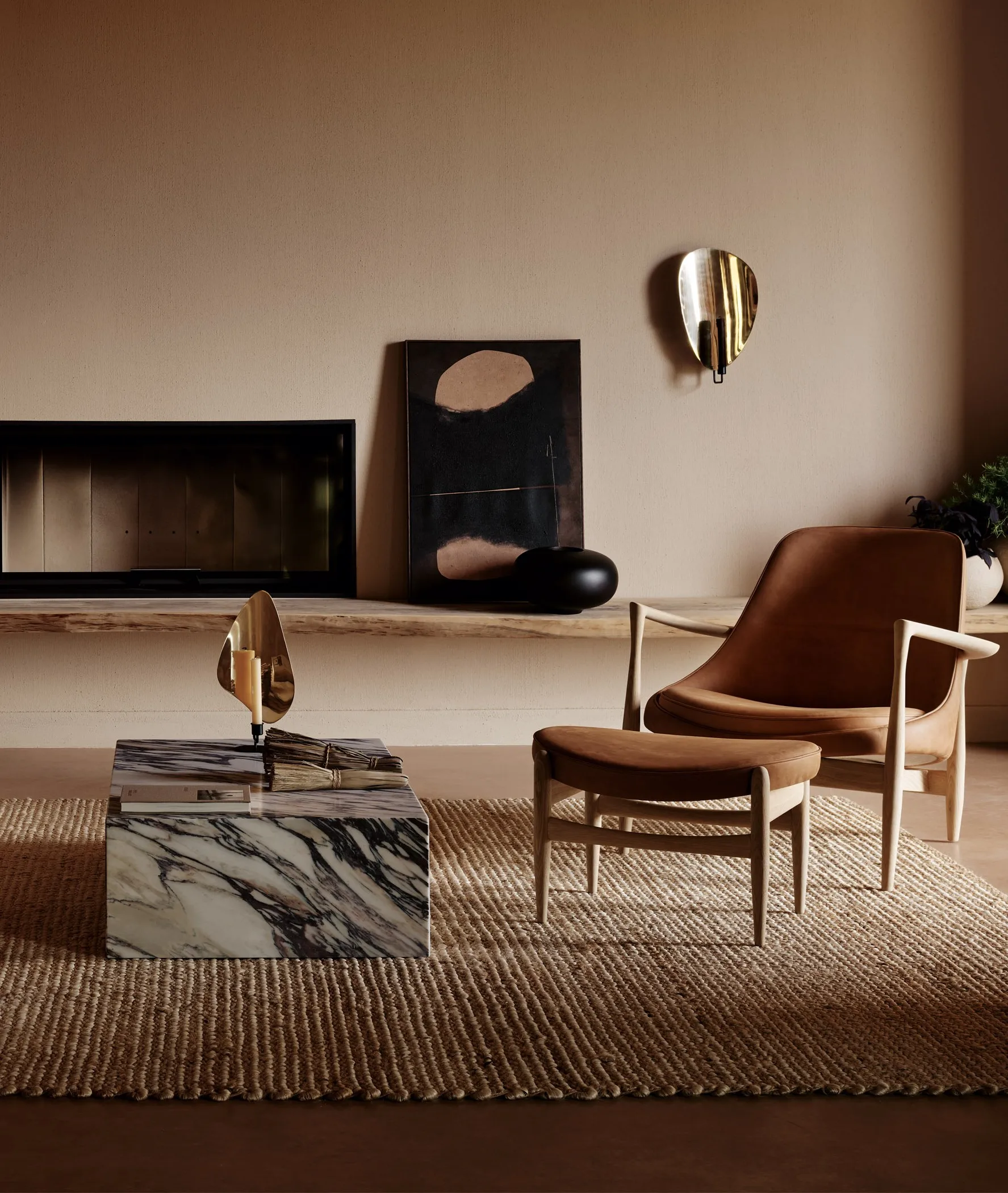 Flambeau キャンドルスティック wall 40 cm, Black-polished brass Audo Copenhagen | オドー・コペンハーゲン