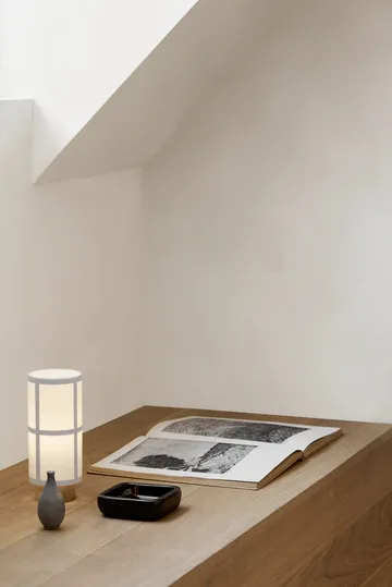Hashira ポータブルテーブルランプ - White - Audo Copenhagen | オドー・コペンハーゲン