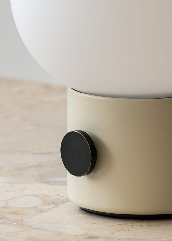 JWDA ポータブルテーブルランプ, Alabaster white Audo Copenhagen | オドー・コペンハーゲン