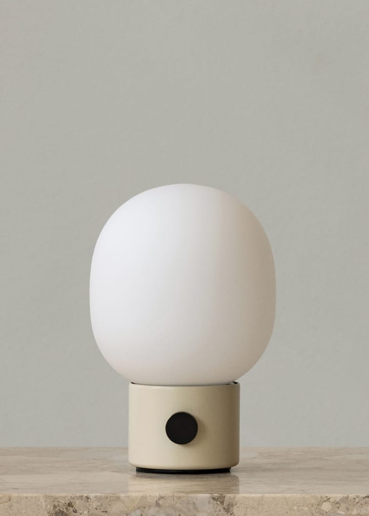 JWDA ポータブルテーブルランプ, Alabaster white Audo Copenhagen | オドー・コペンハーゲン