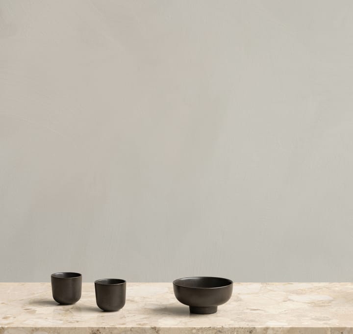New Norm ボウル 脚付き Ø12 cm, Dark glazed Audo Copenhagen | オドー・コペンハーゲン
