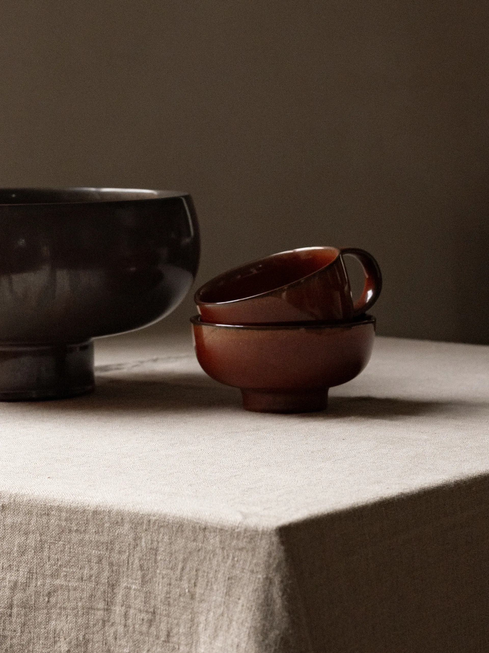 New Norm ハンドル付きカップ 25 cl 2個セット, Red glazed Audo Copenhagen | オドー・コペンハーゲン